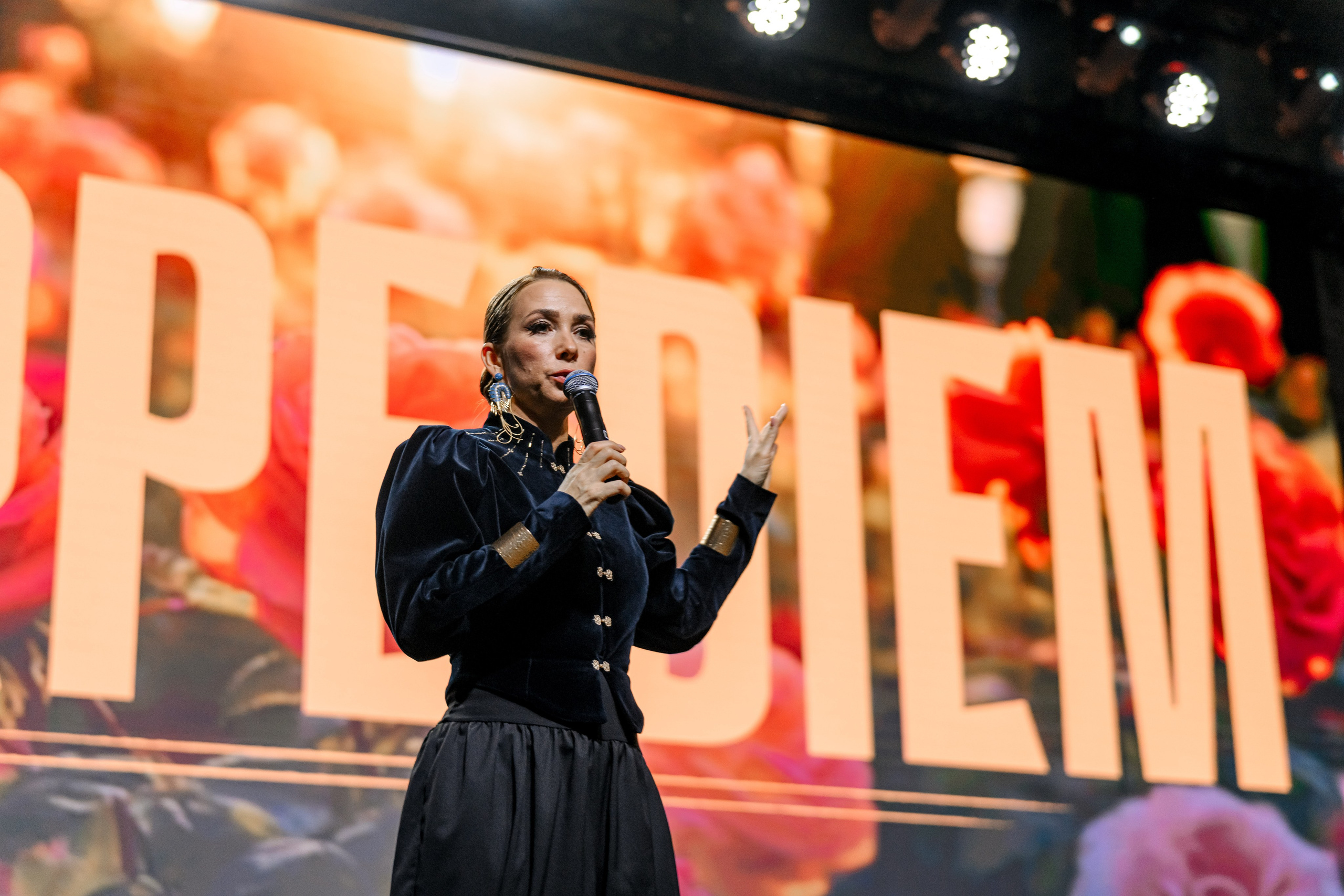 YOUTUBE ЖУРНАЛ ЖЕНЩИНЫ. Максим Комаров — Профессиональный фотограф