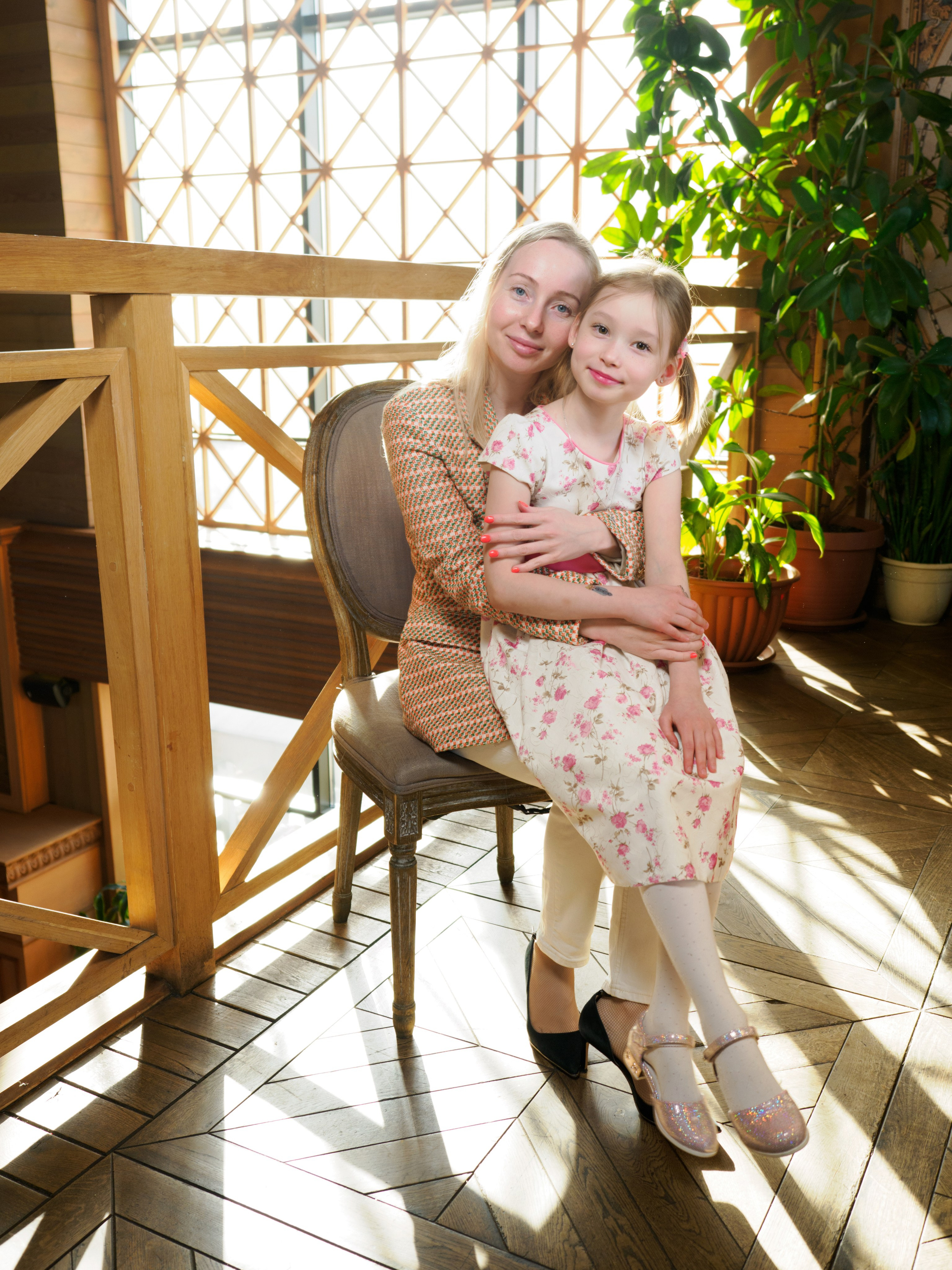 Портрет мамы и дочки