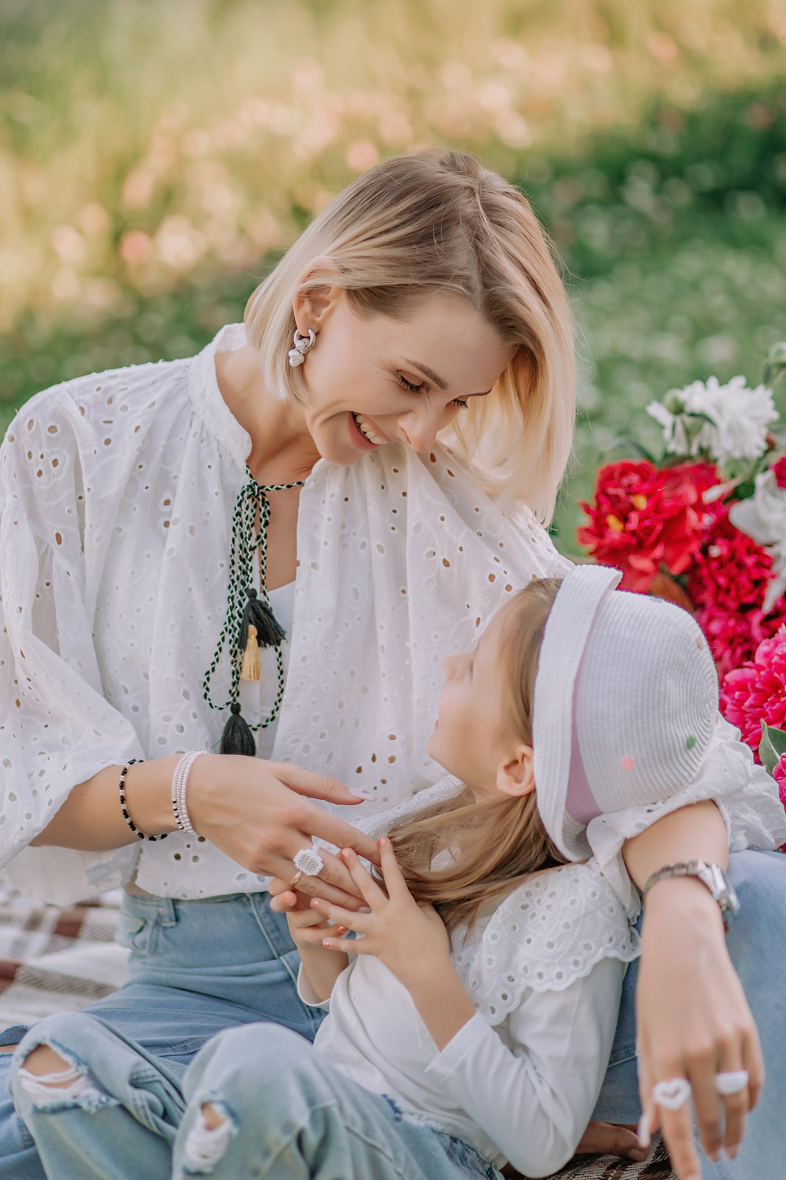 Пикник в пионаx. Детский и семейный фотограф в Красноярске Юлия Бирюкова