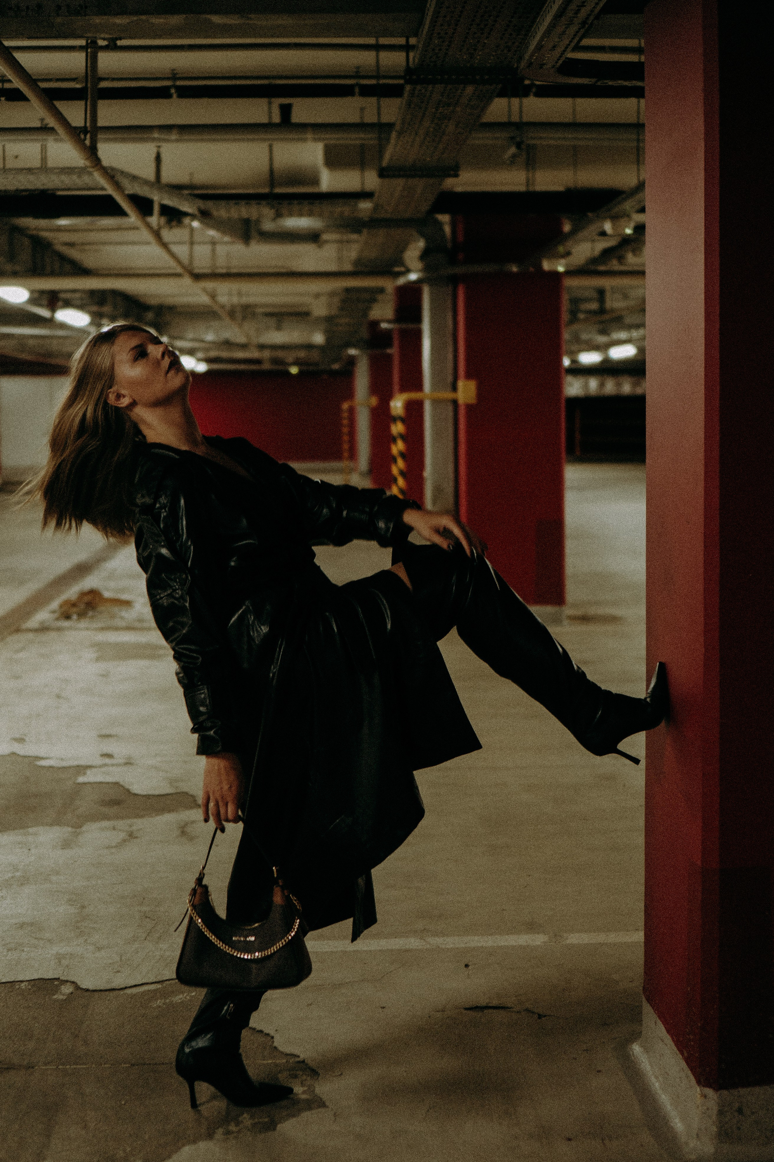 НА ПАРКОВКЕ. Профессиональный фотограф, Санкт-Петербург — Виктория Богомолова