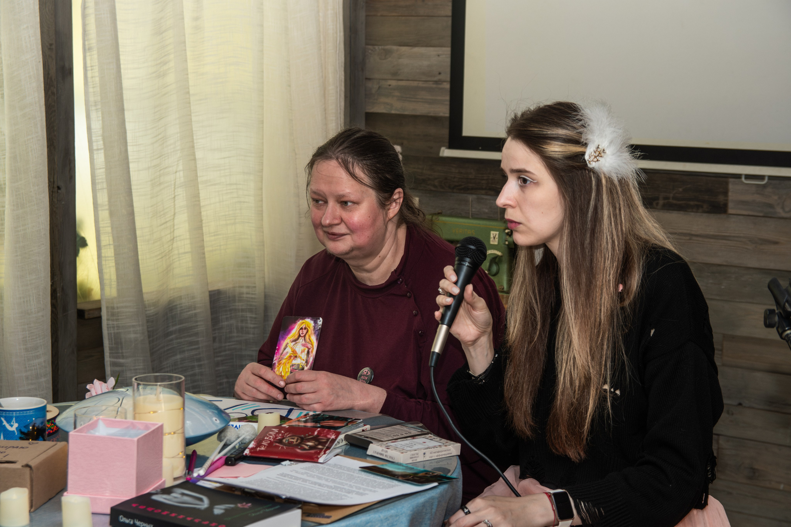 Творческий вечер автофикшн-книги Оли Черных «Абдоминально». Репортажный фотограф в Москве Legiodot