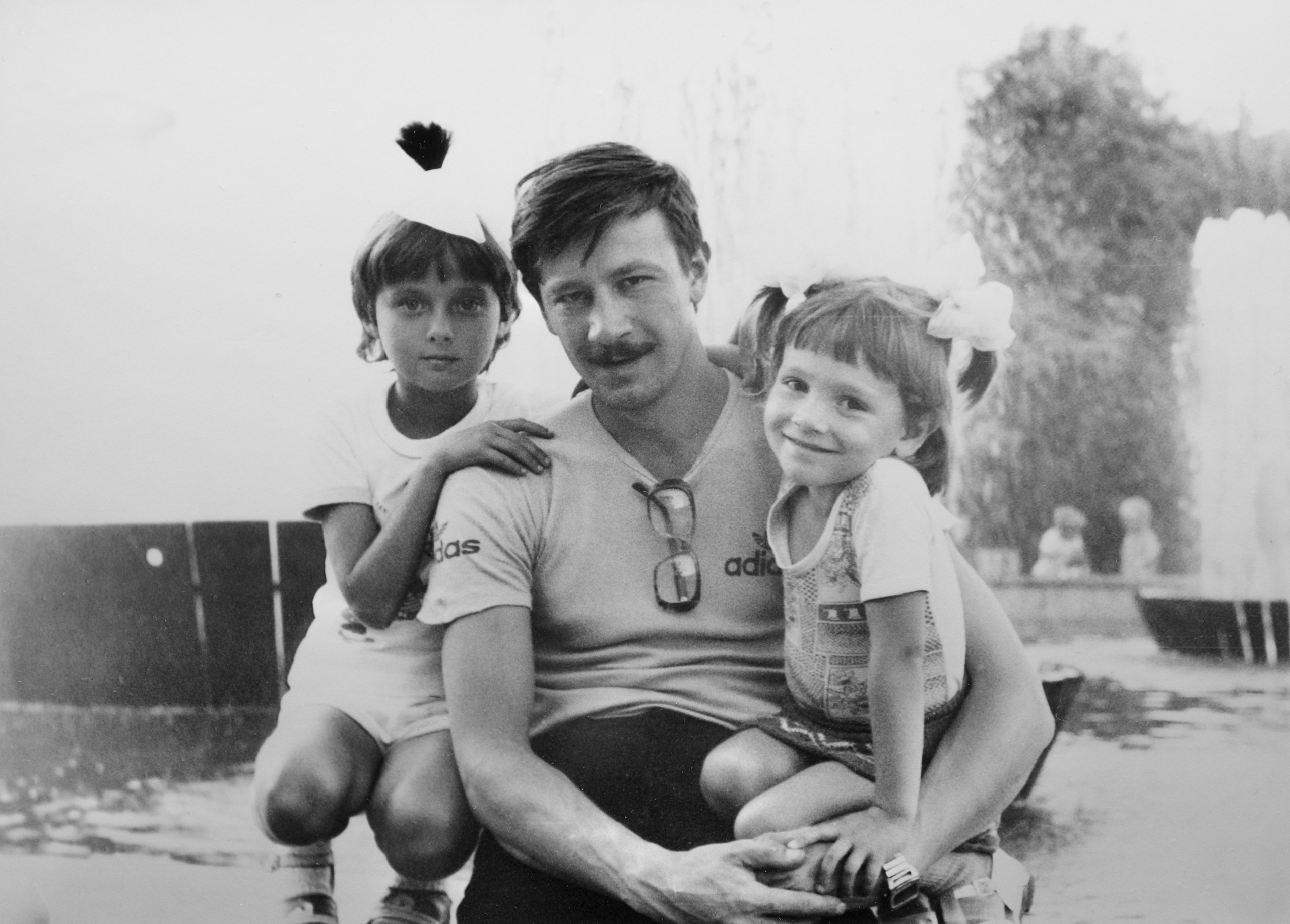 Личные фото. Школьные выпускные альбомы в Москве Марина Николаева