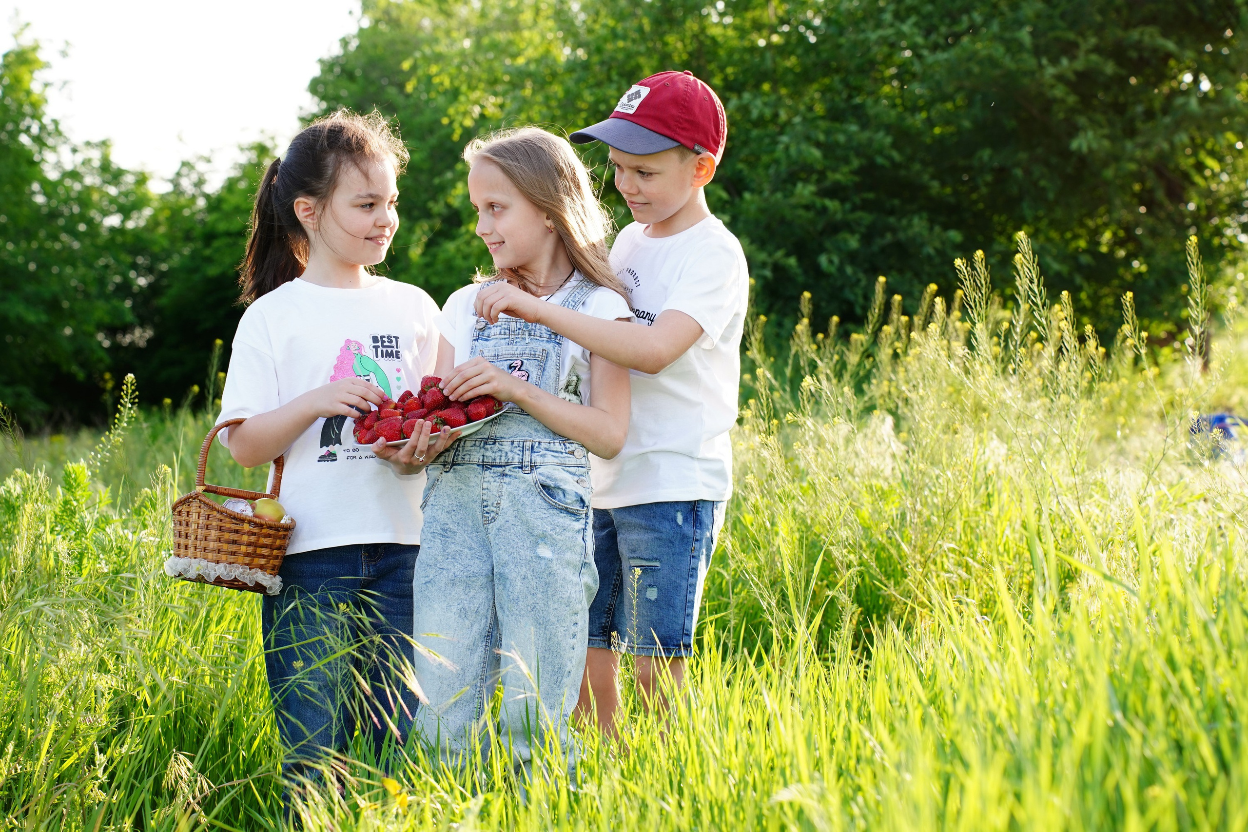 Фотосессия с классом 75 шк 2023. MEMENTO.Выпускные альбомы, школьные, юбилейные и другие книги. Ростов-на-Дону
