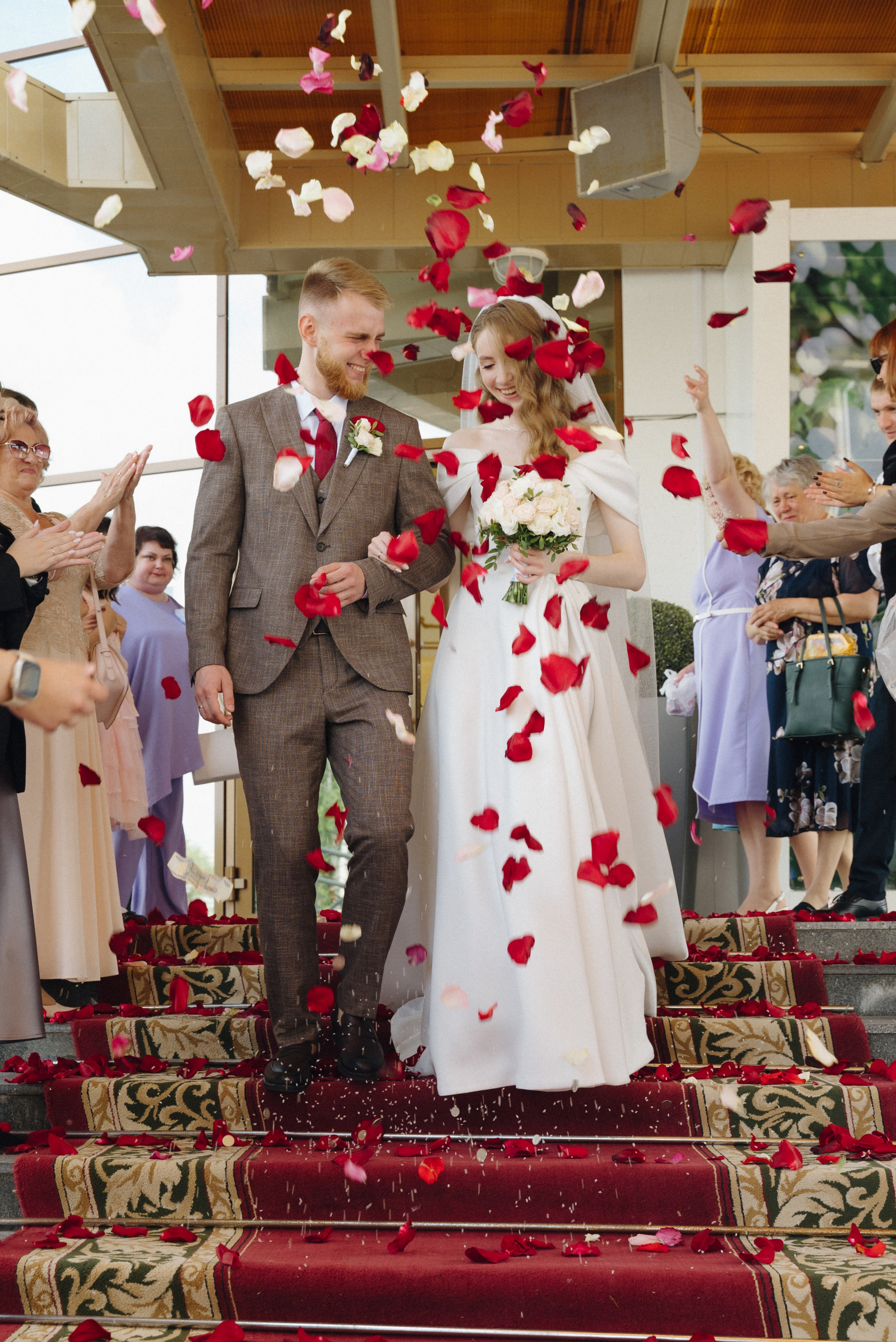 Елена и Артём. Репортажный и свадебный фотограф в Сургуте