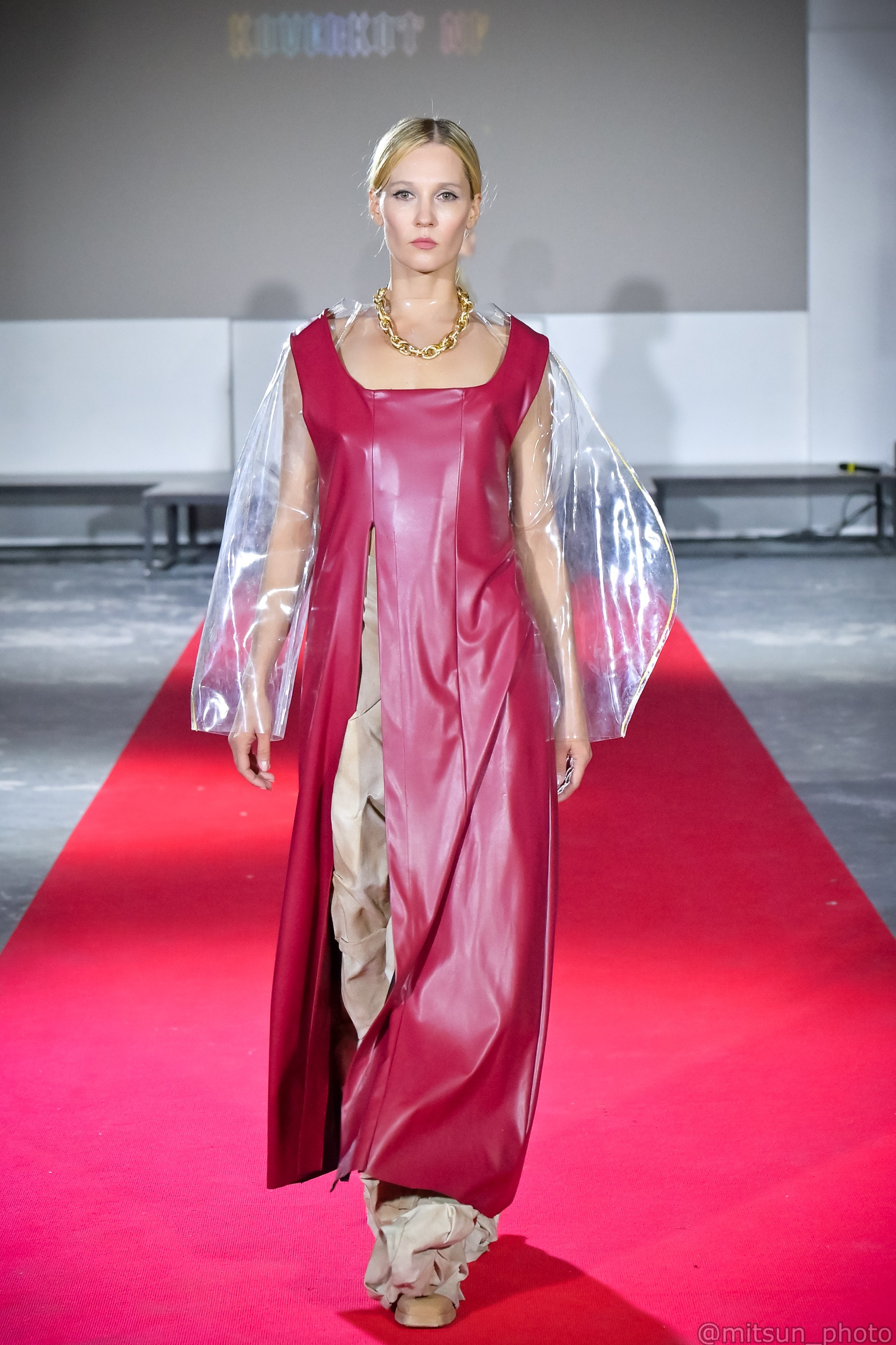 Модные показы. Фотограф Максим Мицун. Портрет, свадьба, репортаж, каталог