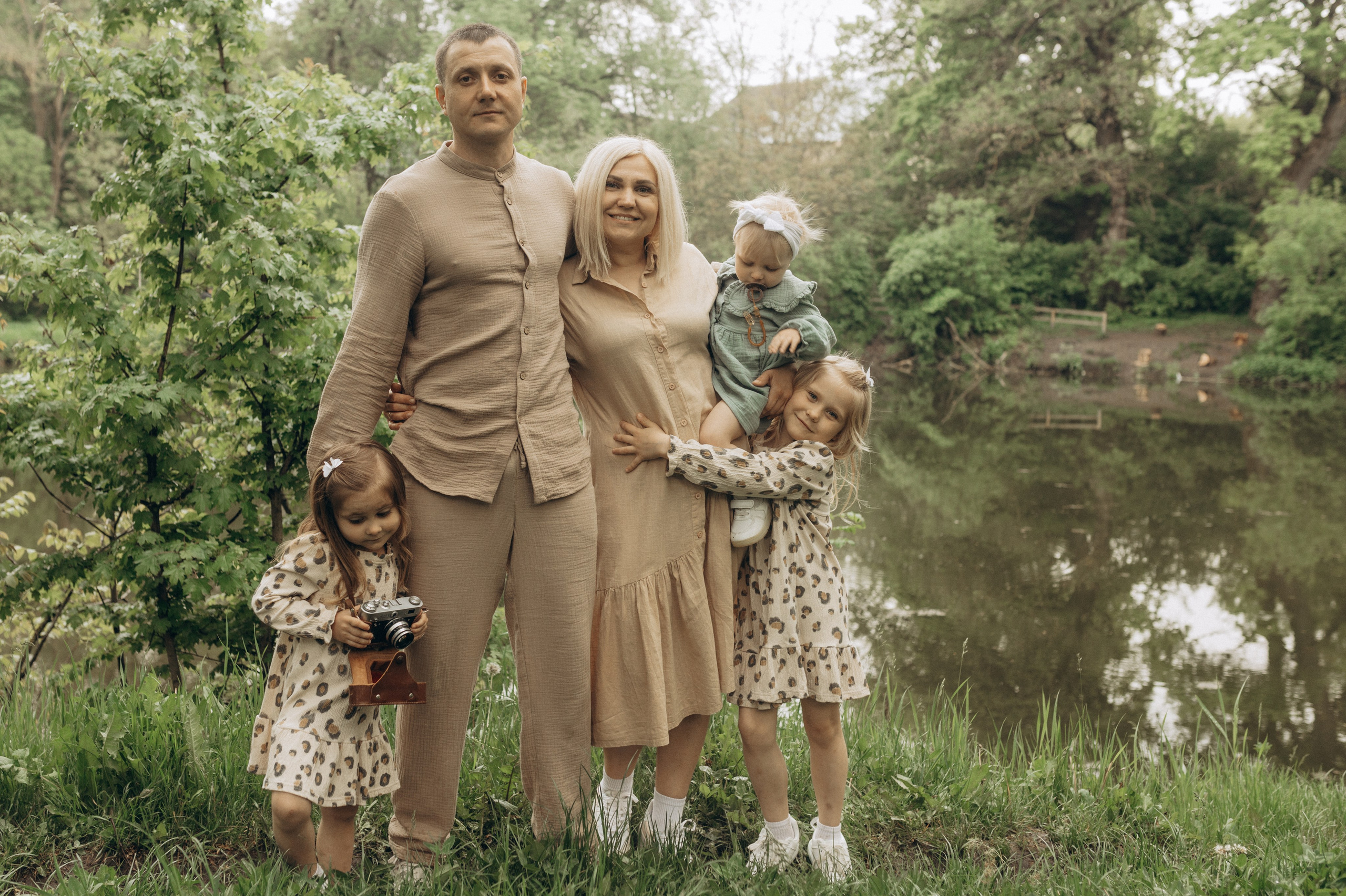 Фотосессия под летним дождем с Алексеем, Юлией и их доченьками. Фотограф в Ставрополе Svetlana Matveeva