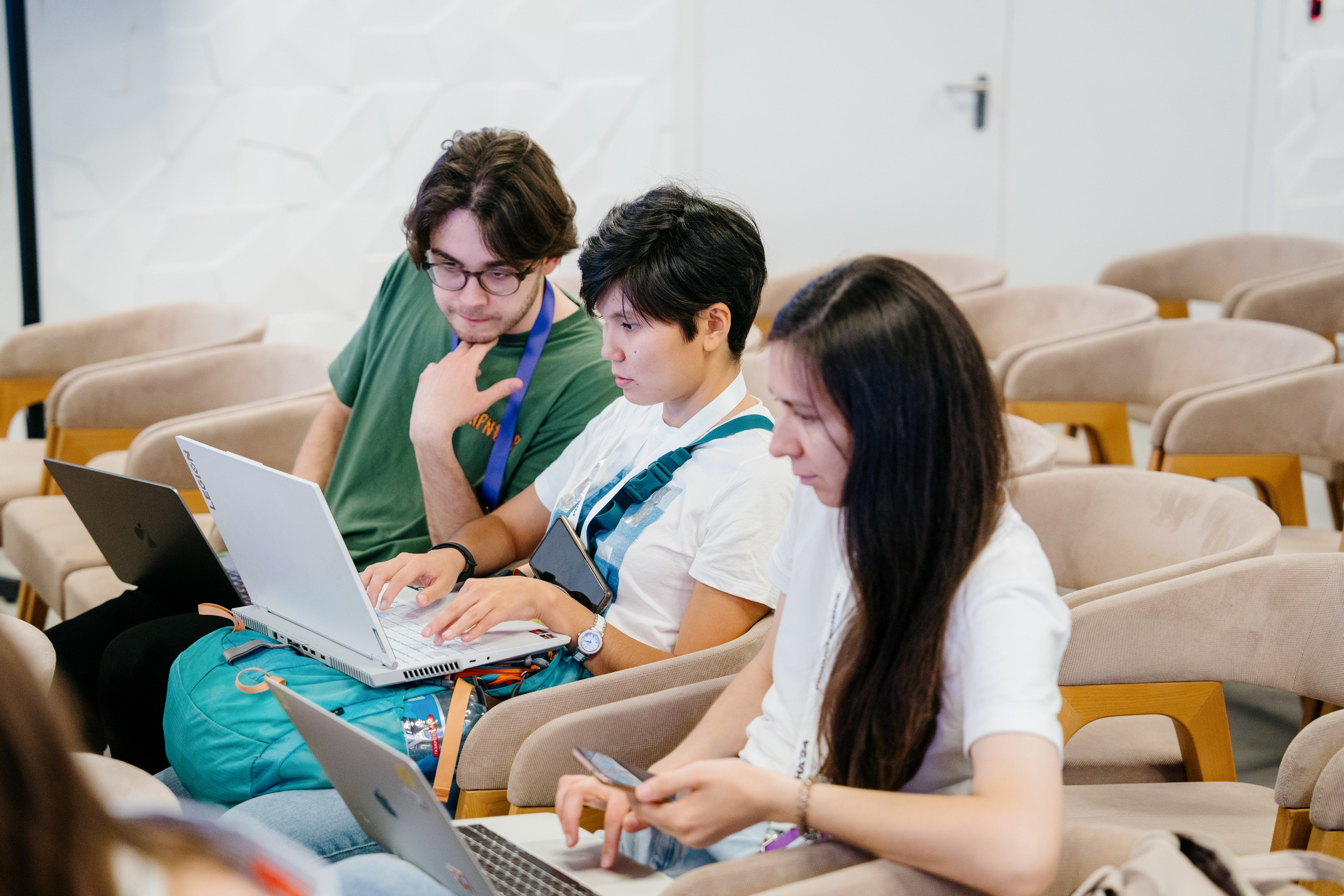 Aha! — 6 июня 2024. Фотобанк Матемаркетинг