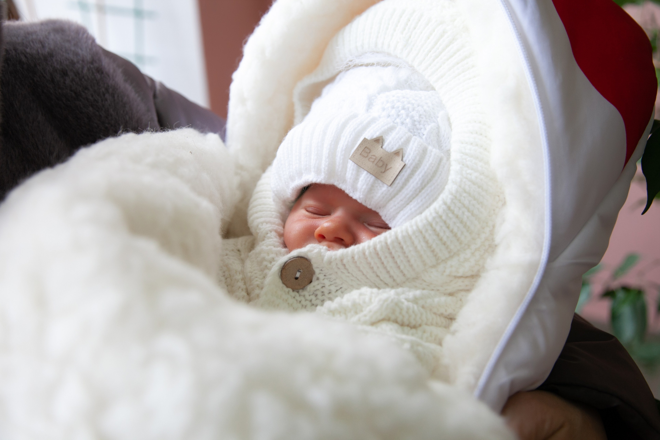 Фотосессия выписки из 17 роддома Санкт-Петербурга. Татьяна Нагорнова — семейный фотограф в Санкт-Петербурге