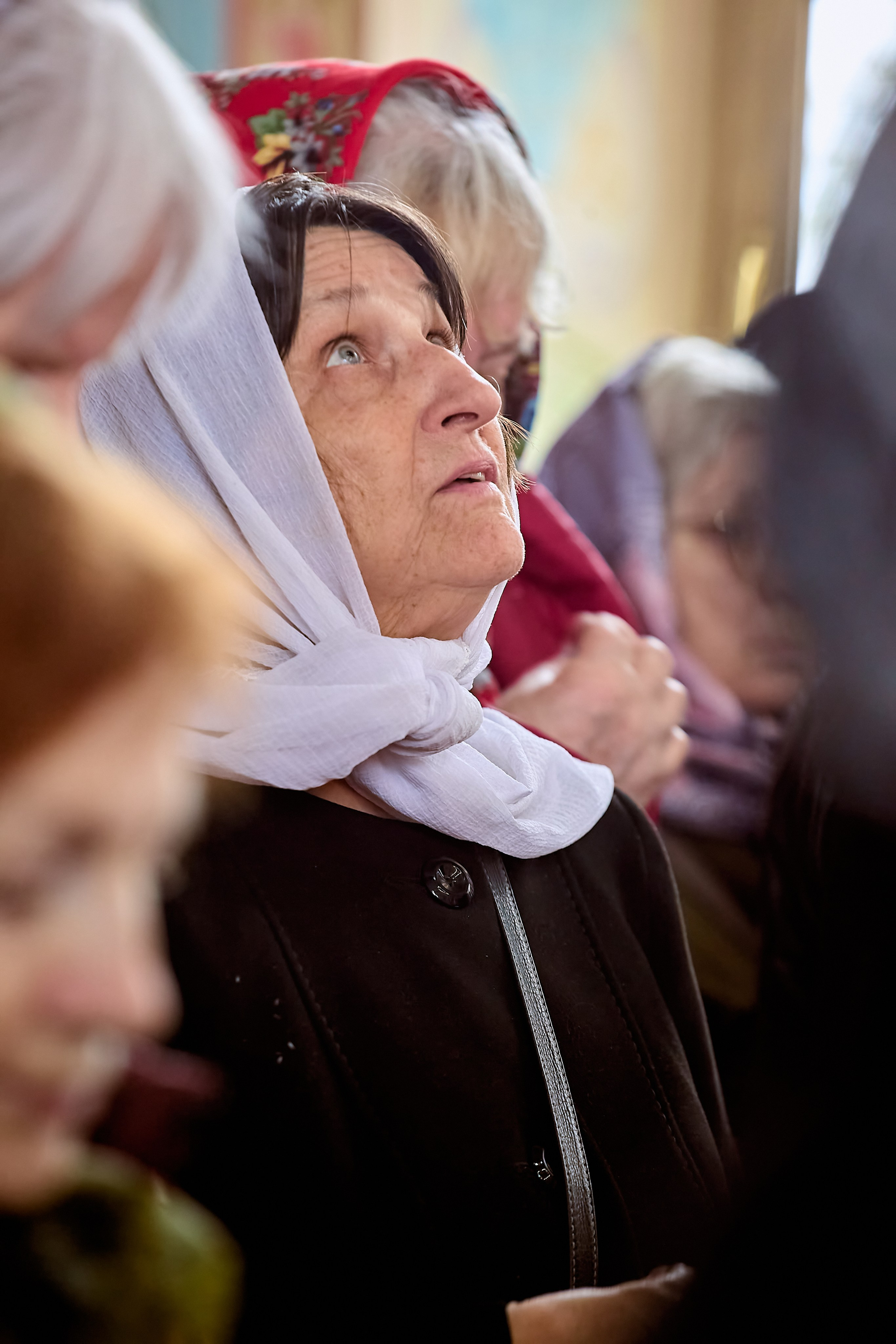 Портрет праздничного богослужения. Храм Преп. Серафима Саровского г. Дзержинск. Фото Николая Голованова