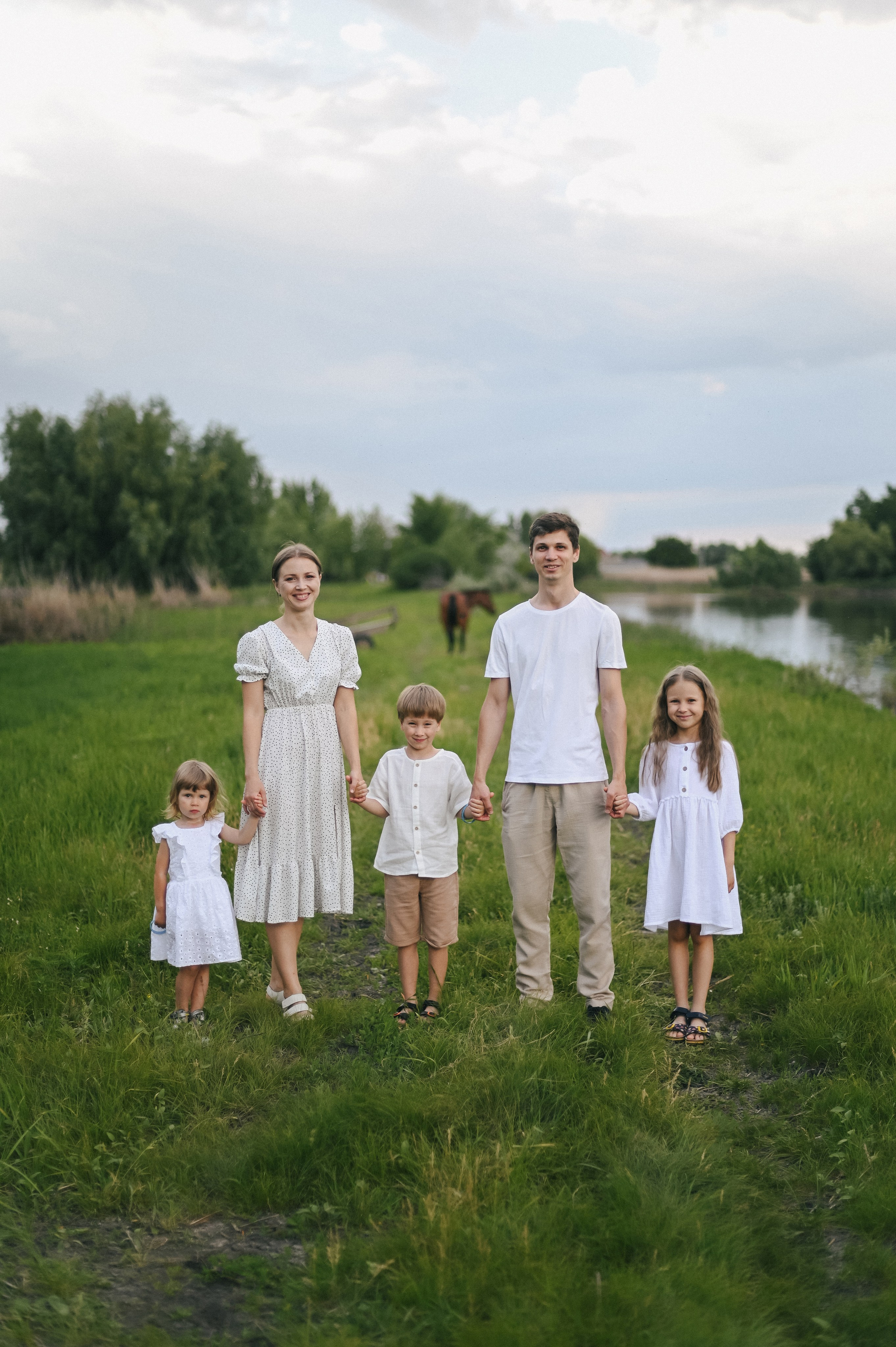 Дима, Маша, Полина, Саша и Настя