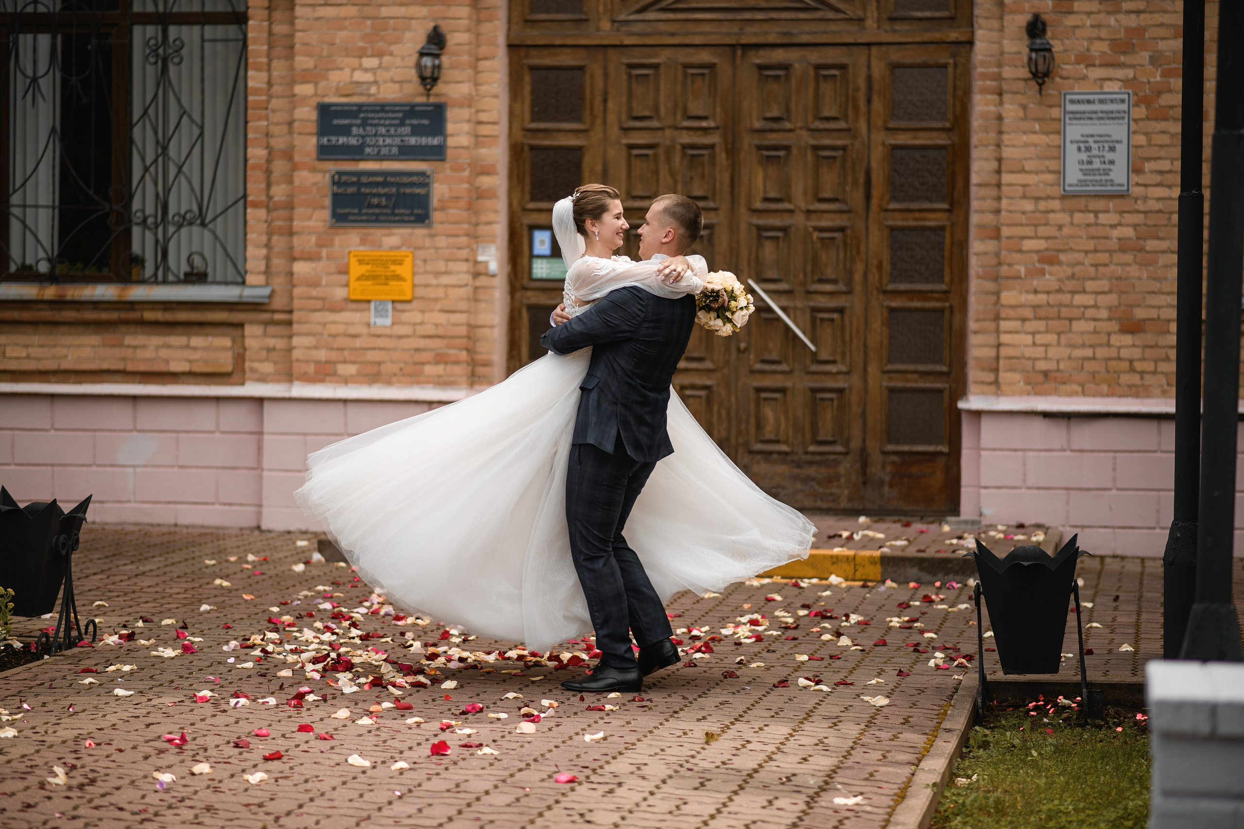 Александр и Юлия. Свадебный фотограф Белгород Валуйки Старый Оскол Воронеж