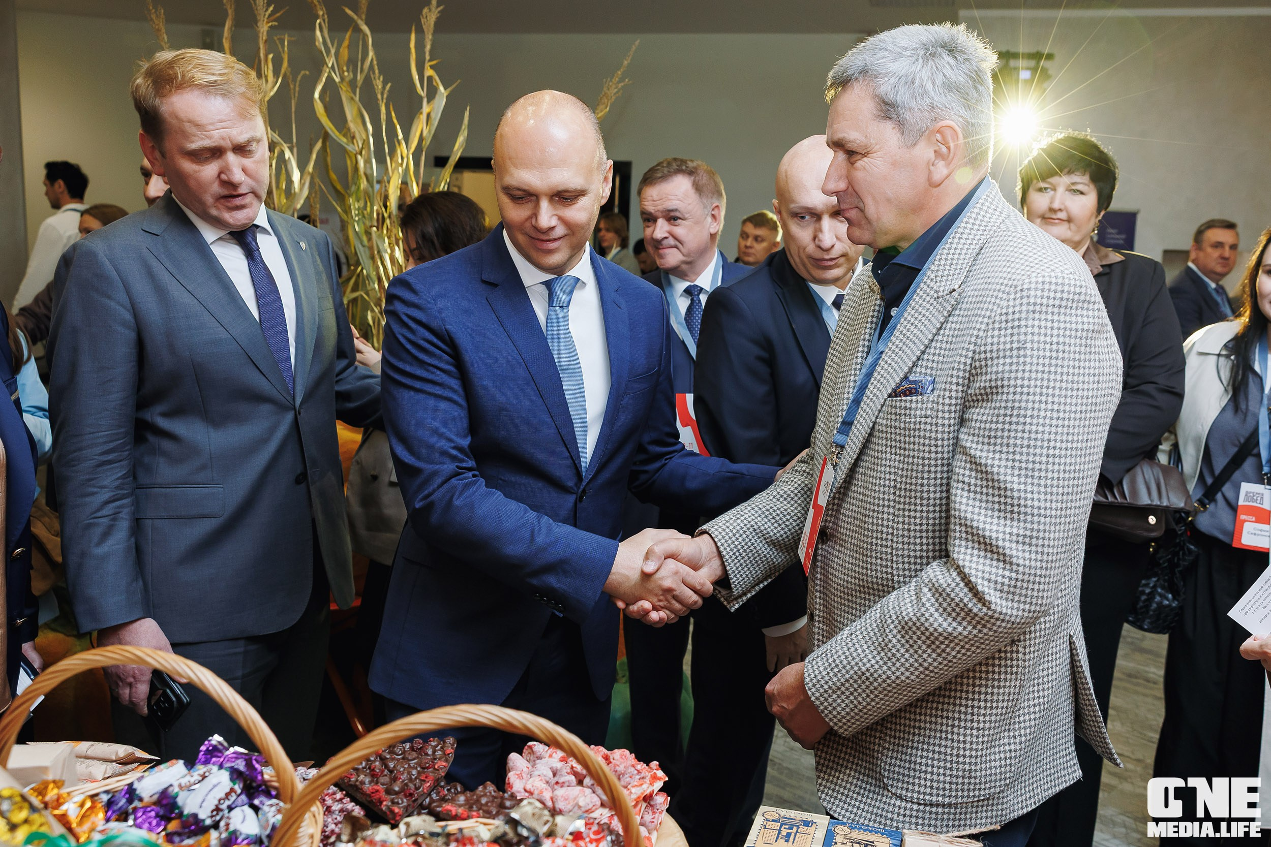 Фоторепортаж VII Международный форум «Вселенная бизнеса. Время Побед». One Media Life: фоторепортажи, фотоотчеты с мероприятий и заведений