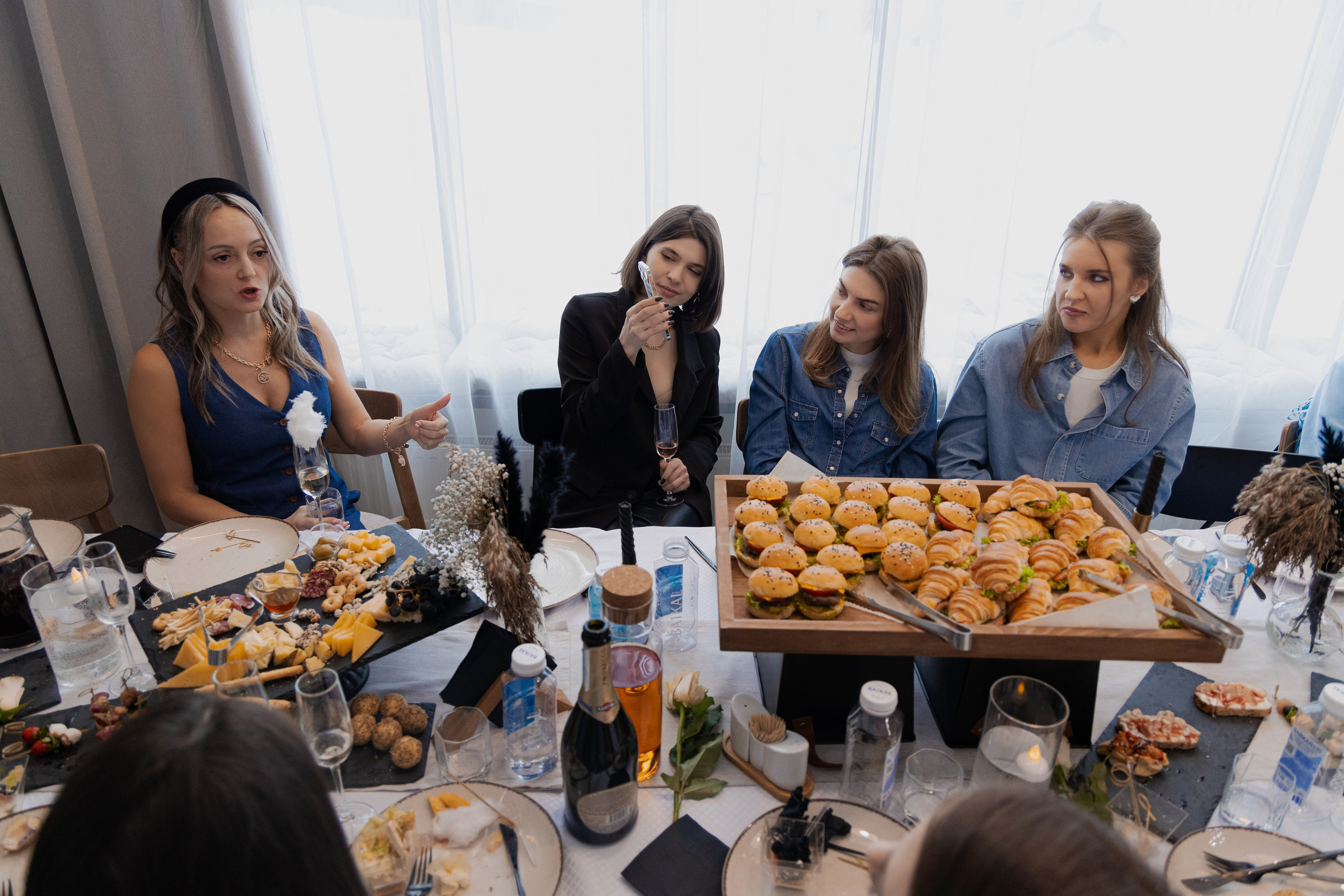 Встреча женского клуба. Фотограф Анастасия Пинчук