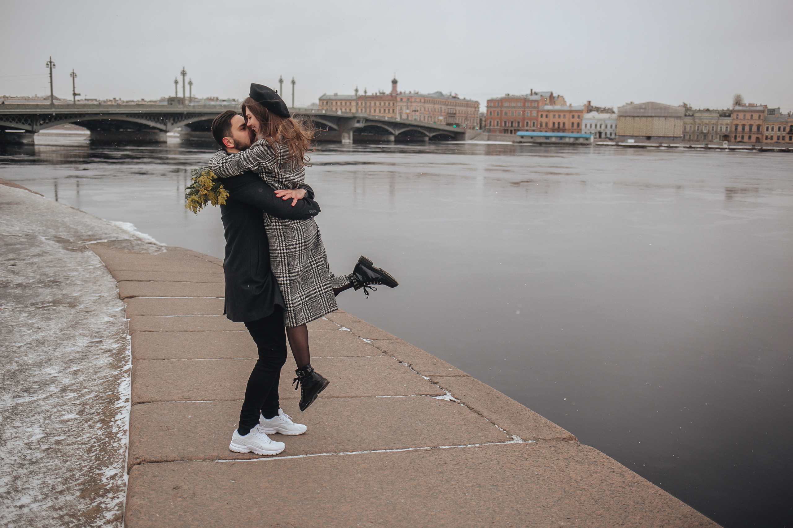 Весна в городе…. Главная