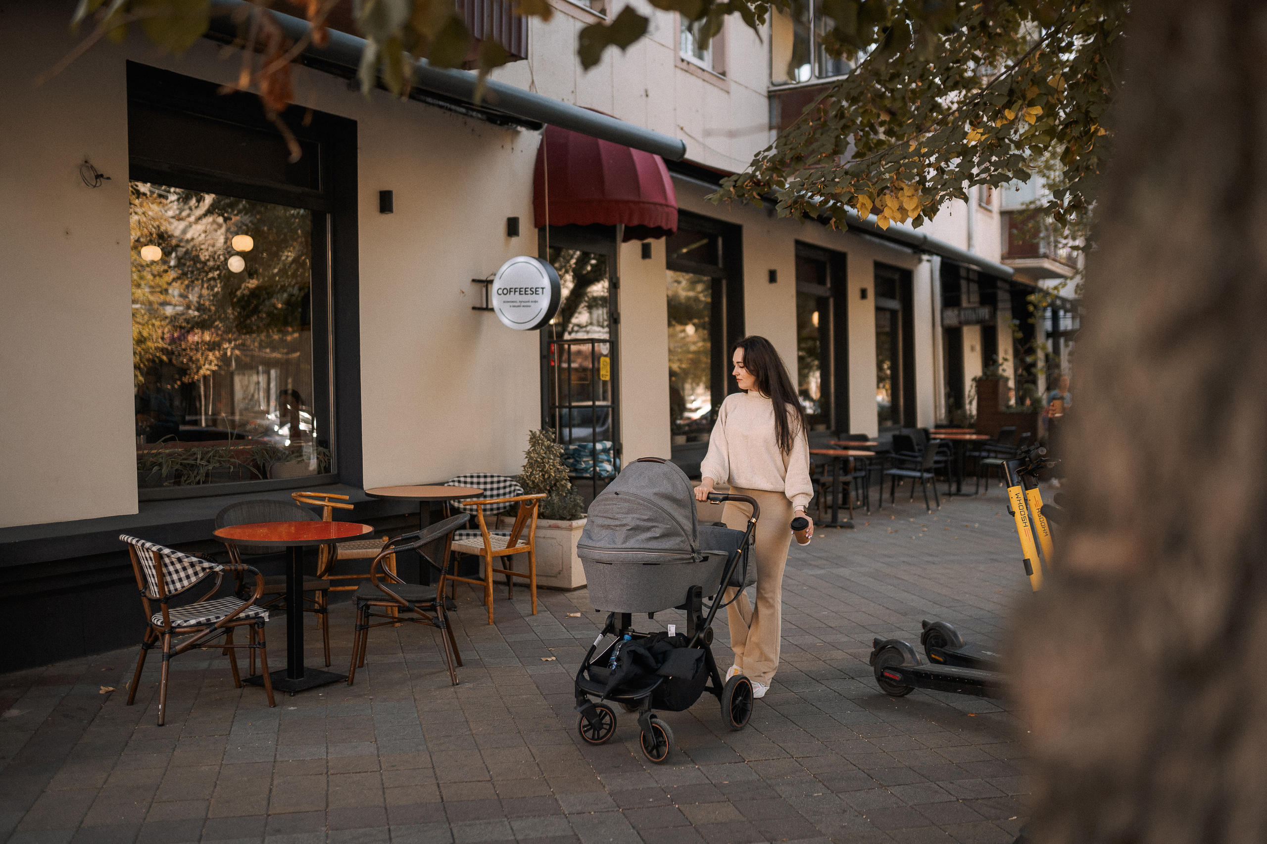 Осенняя прогулка с малышкой Машей. Семейный и детский фотограф в Краснодаре