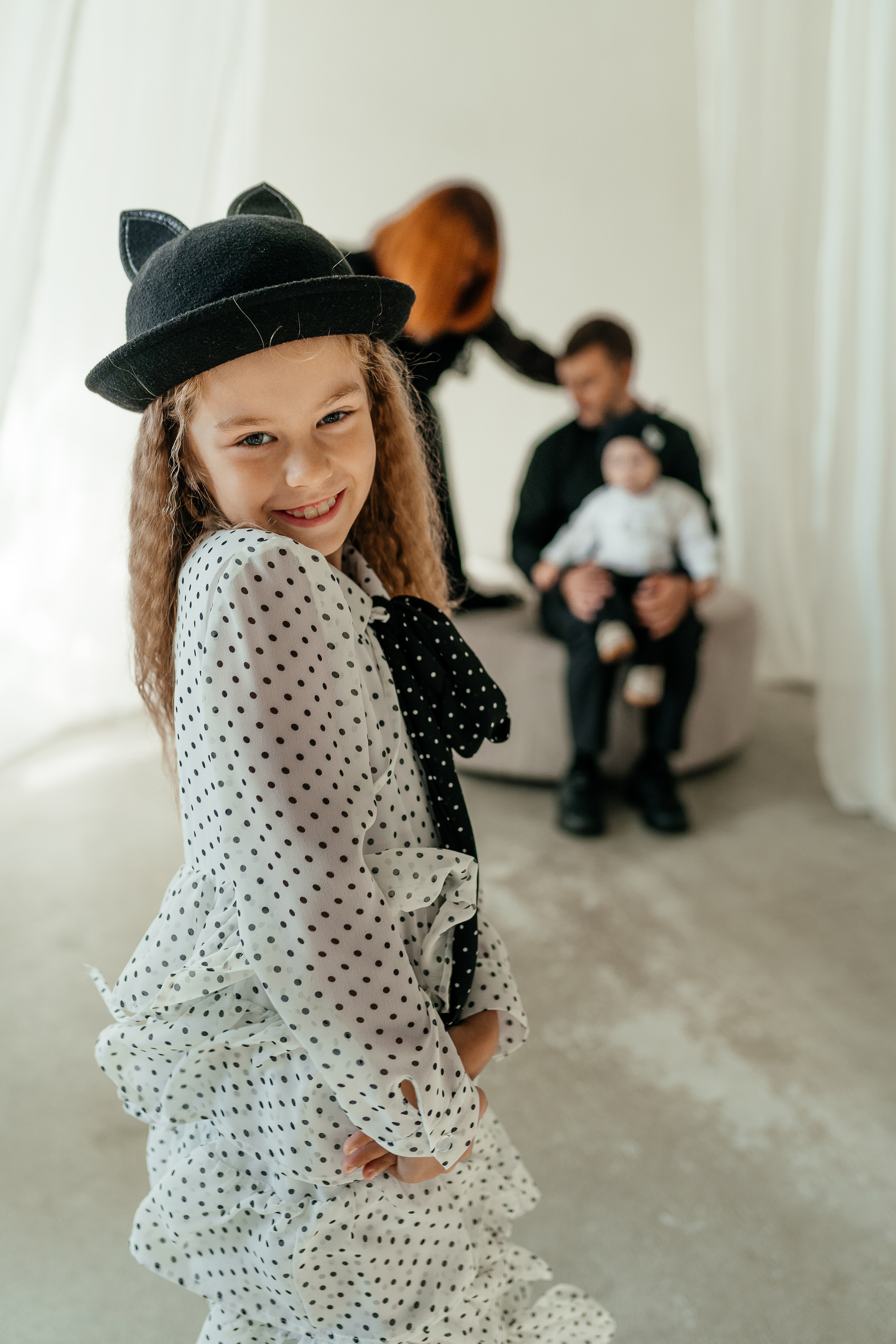 Стильная студийная серия. Семейный и детский фотограф в Краснодаре