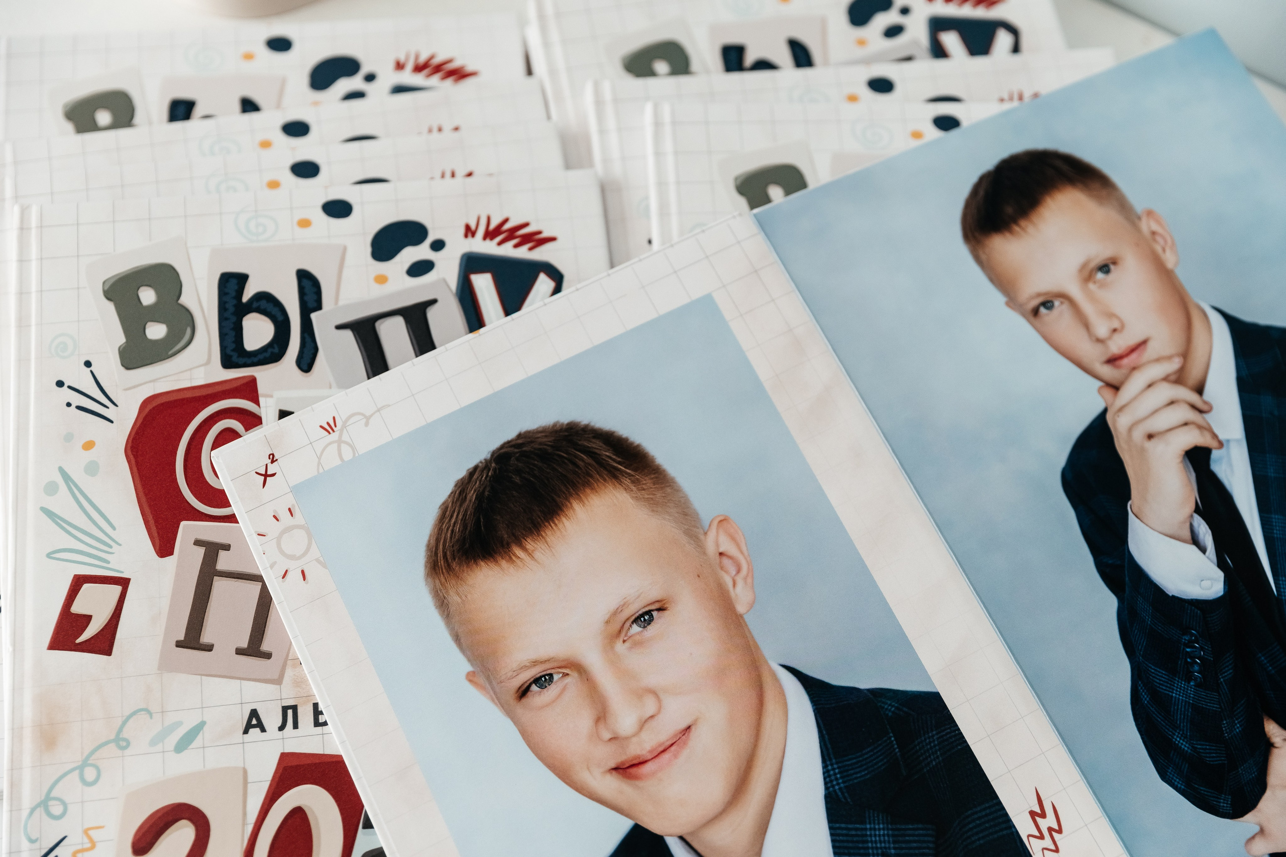 Выпускникам 9 класса Багерово 2025. ВЫПУСКНЫЕ АЛЬБОМЫ | РОВЕСНИК | КЕРЧЬ