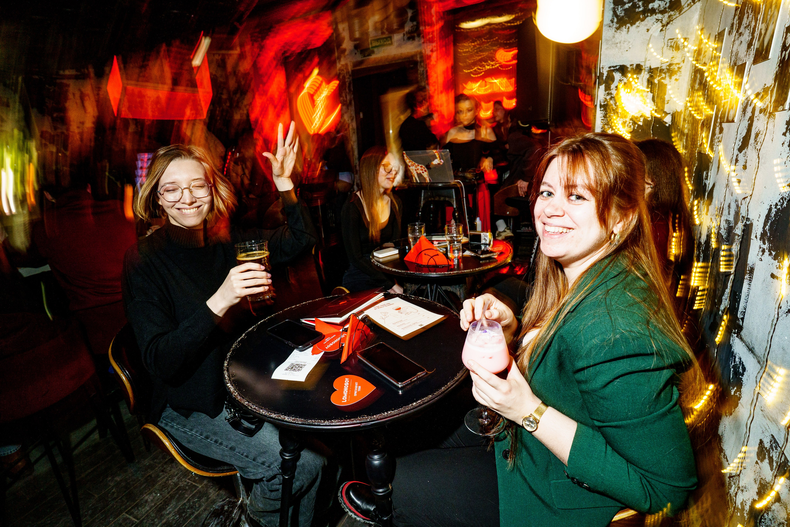 День святого Валентина в Баре разбитых сердец. Концертный и репортажный фотограф в Санкт-Петербурге Слава Пахомов