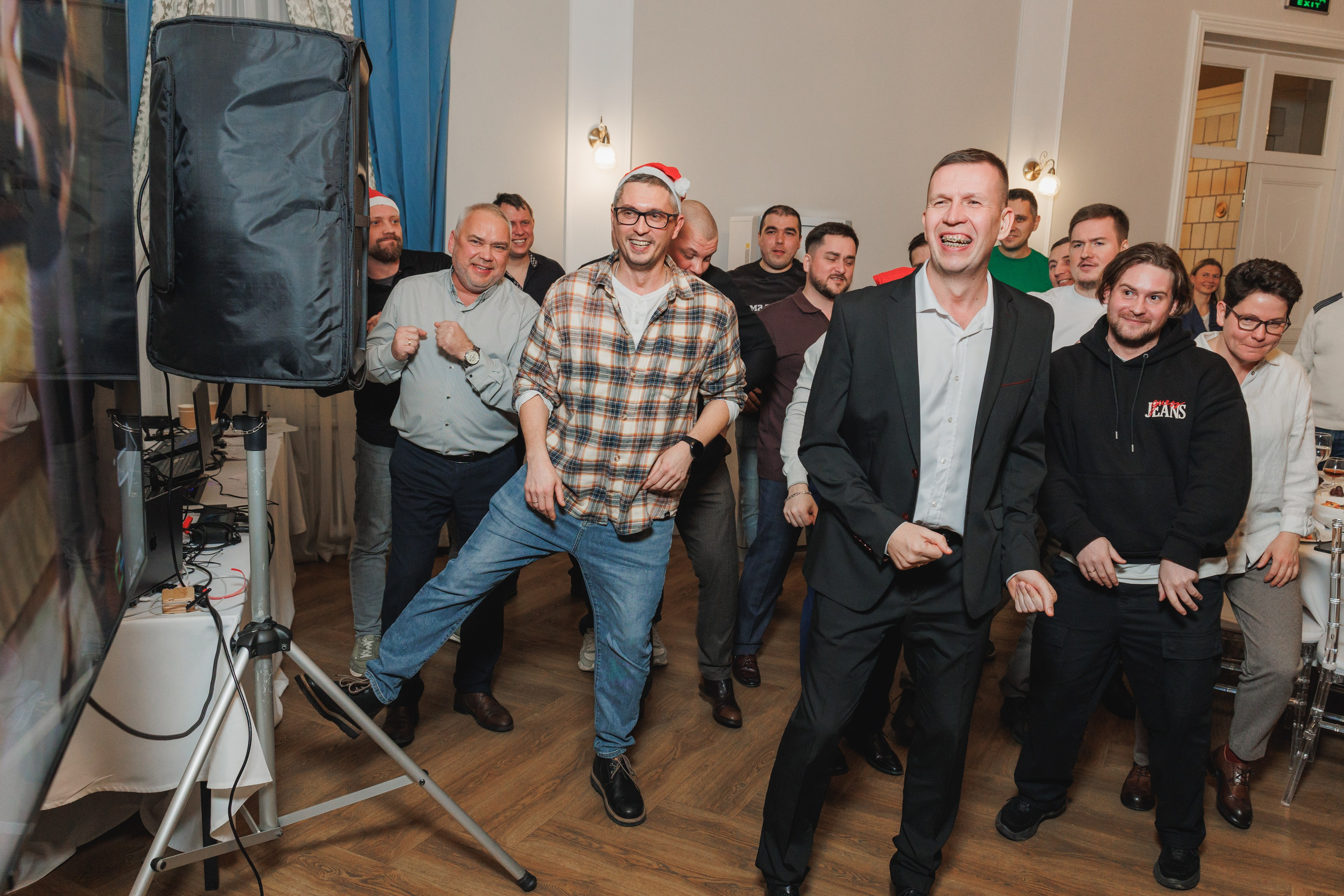 Новогодний корпоратив. Фотограф в Москве Дмитрий Емельянов