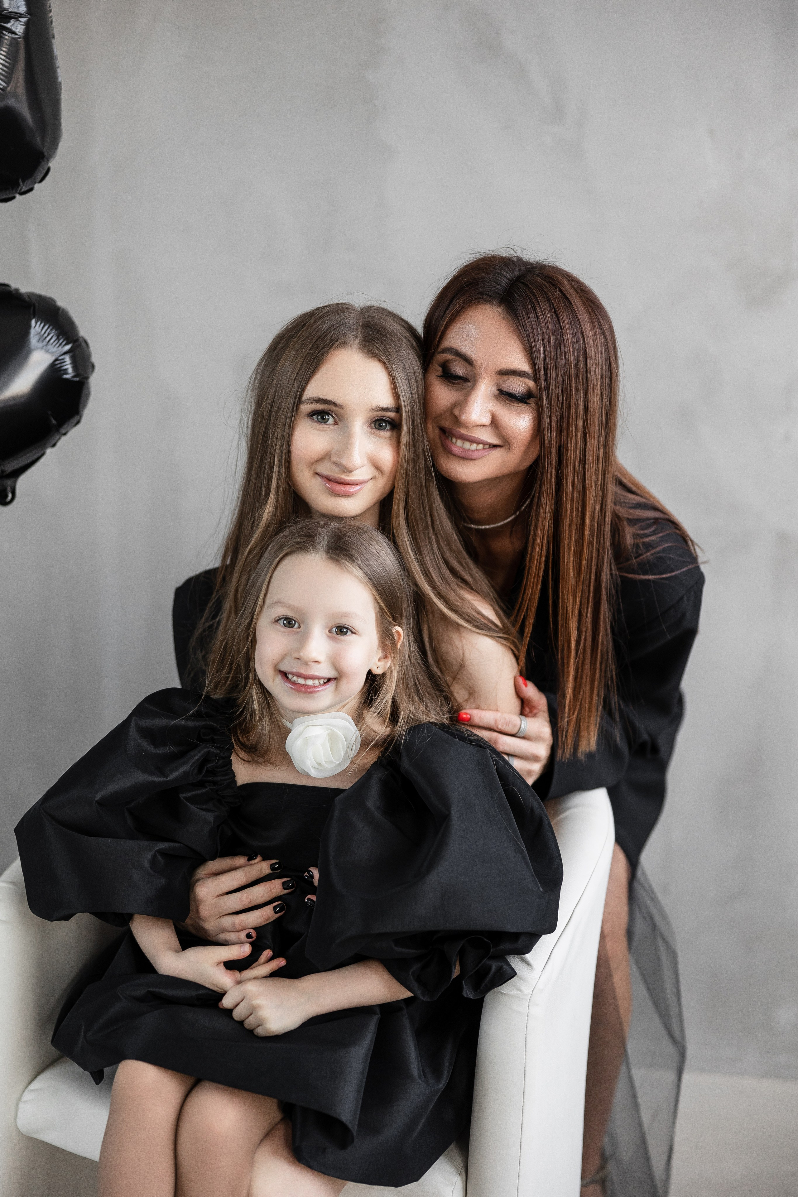 Семейная фотосессия в студии. Свадебный и семейный фотограф Москва Екатерина Верижникова