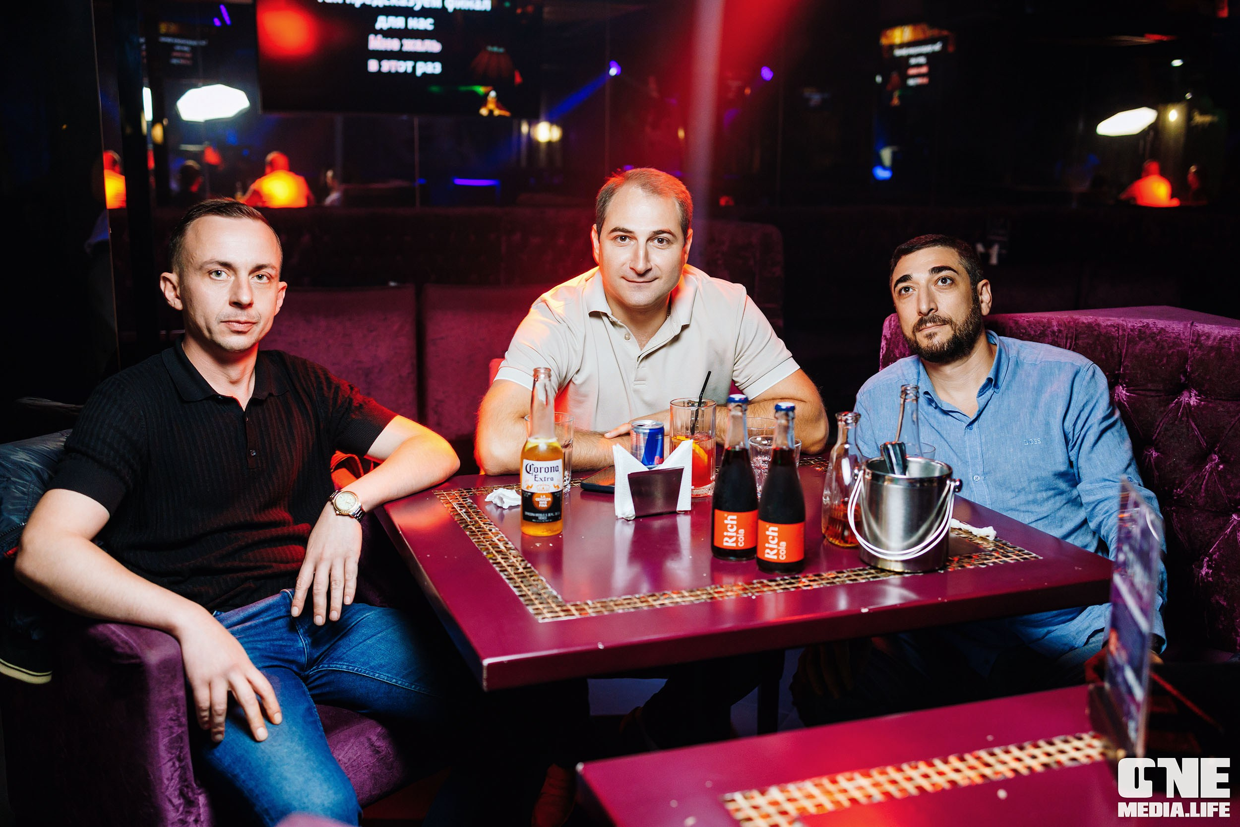 Фоторепортаж из караоке-клуба Эйфория. One Media Life: фоторепортажи, фотоотчеты с мероприятий и заведений