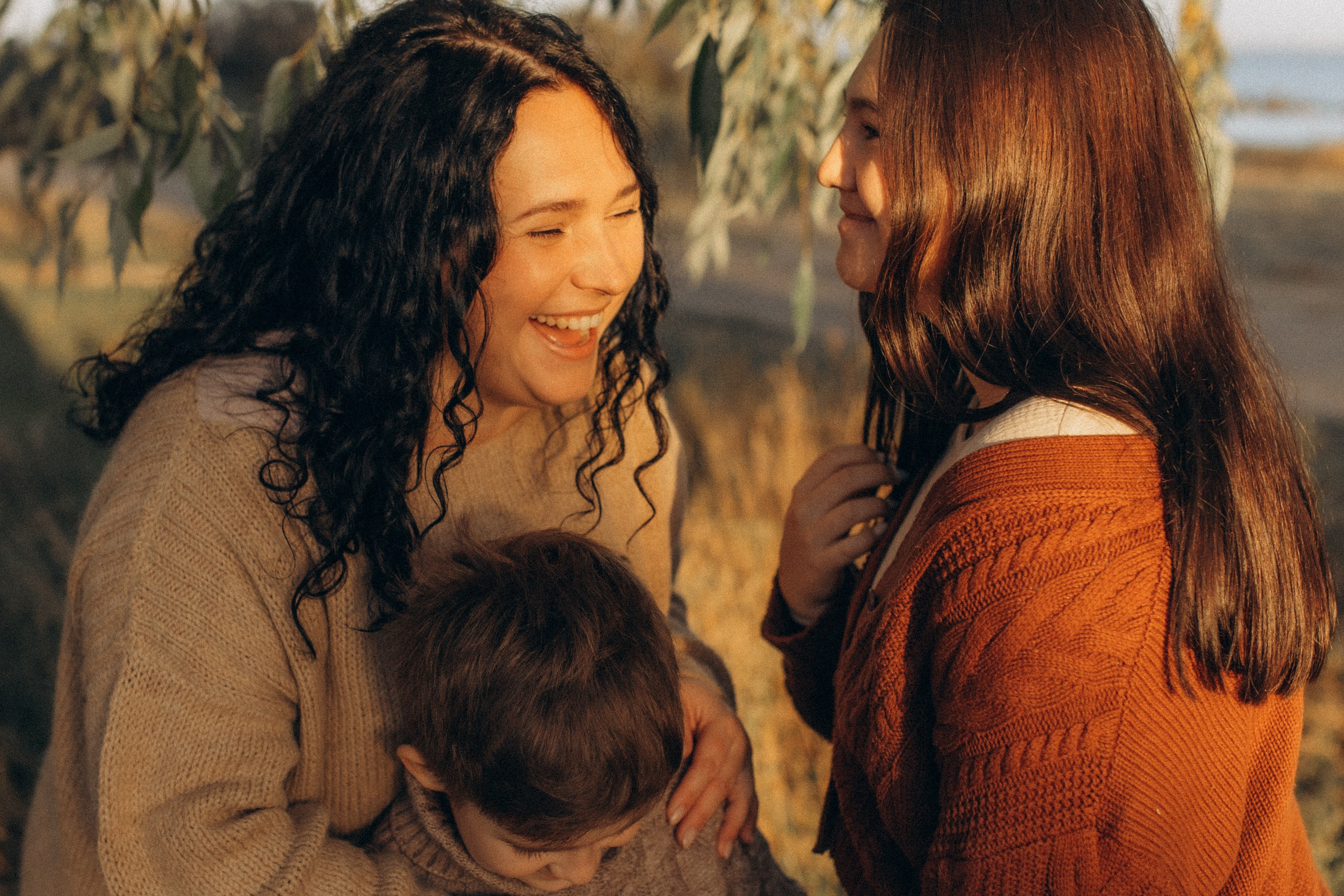 Юля, Милана, Тимур и Добби, осенняя история. Семейный фотограф lifestyle в Новосибирске Елена Шпилевая