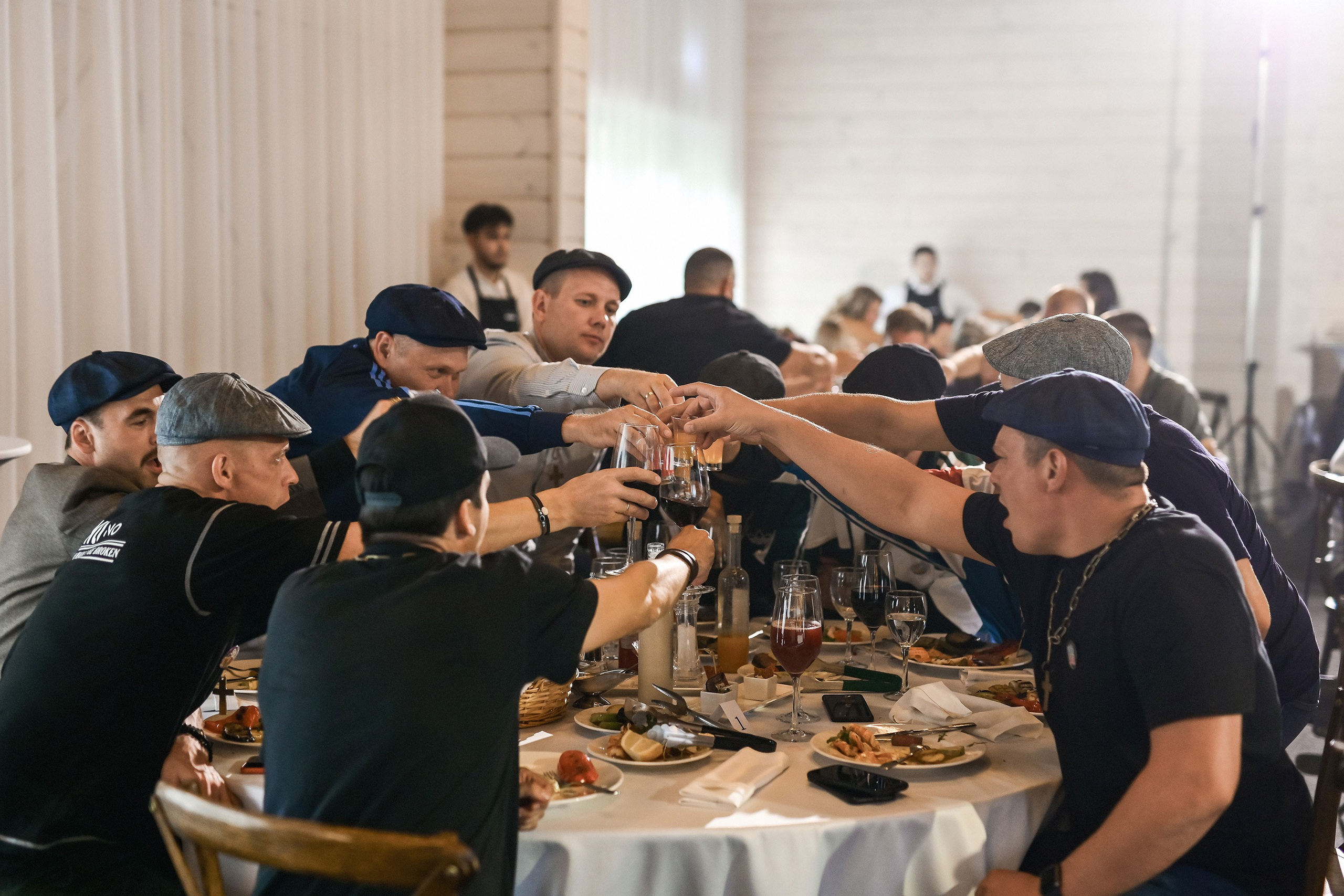 📸 Фоторепортажи с корпоративов и юбилеев в Красноярске | Примеры работ. 📸 Свадебный и семейный фотограф в Красноярске Тихомиров Евгений | 17 лет опыта | 800+ свадеб