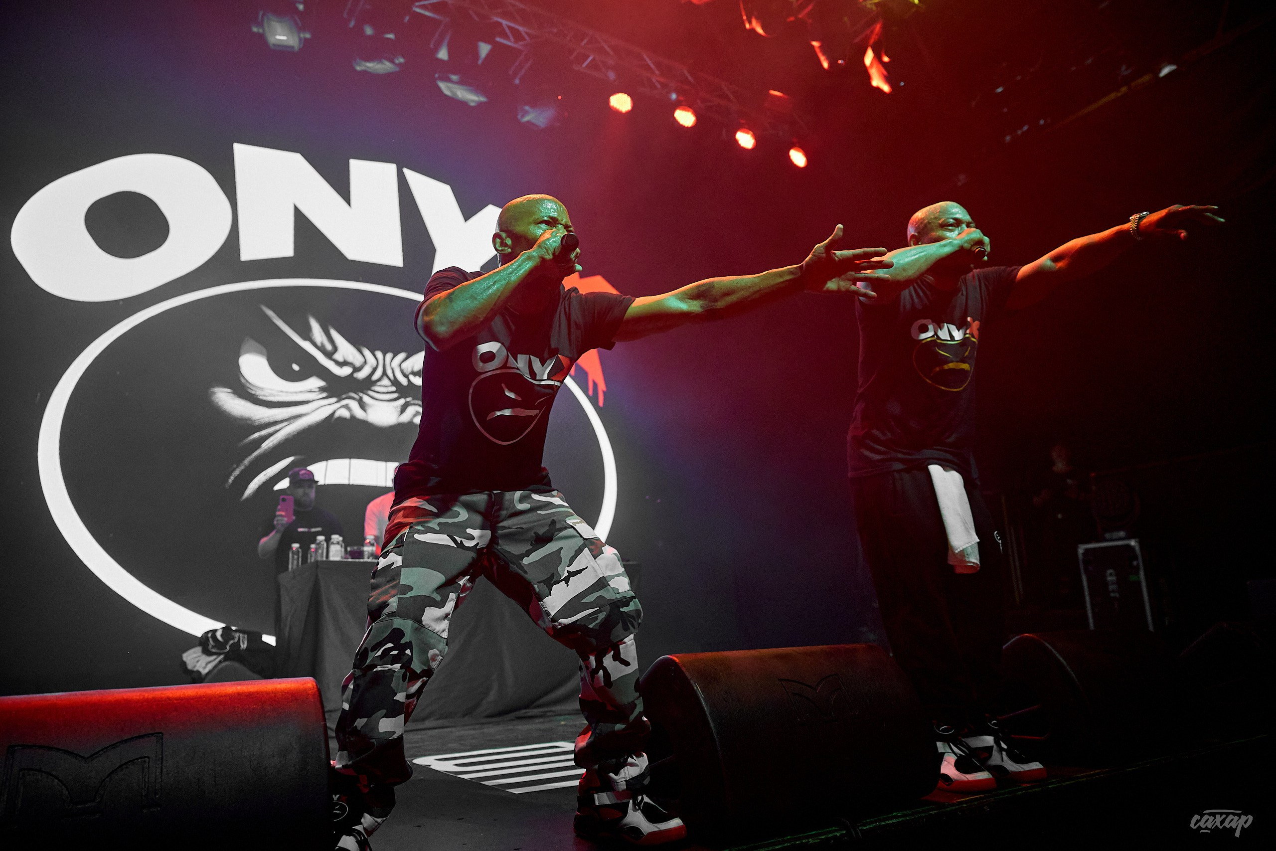 ONYX. Профессиональный фотограф в Екатеринбурге Юра Сахар