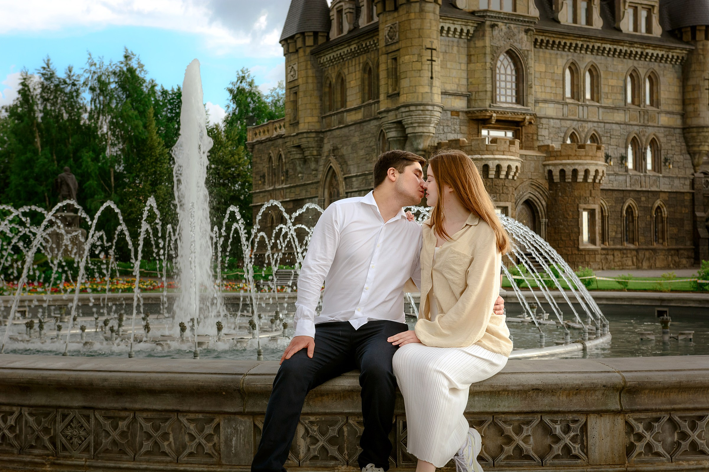 Фотосессия у Замка Гарибальди А&К. Фотограф Оксана Сафонова