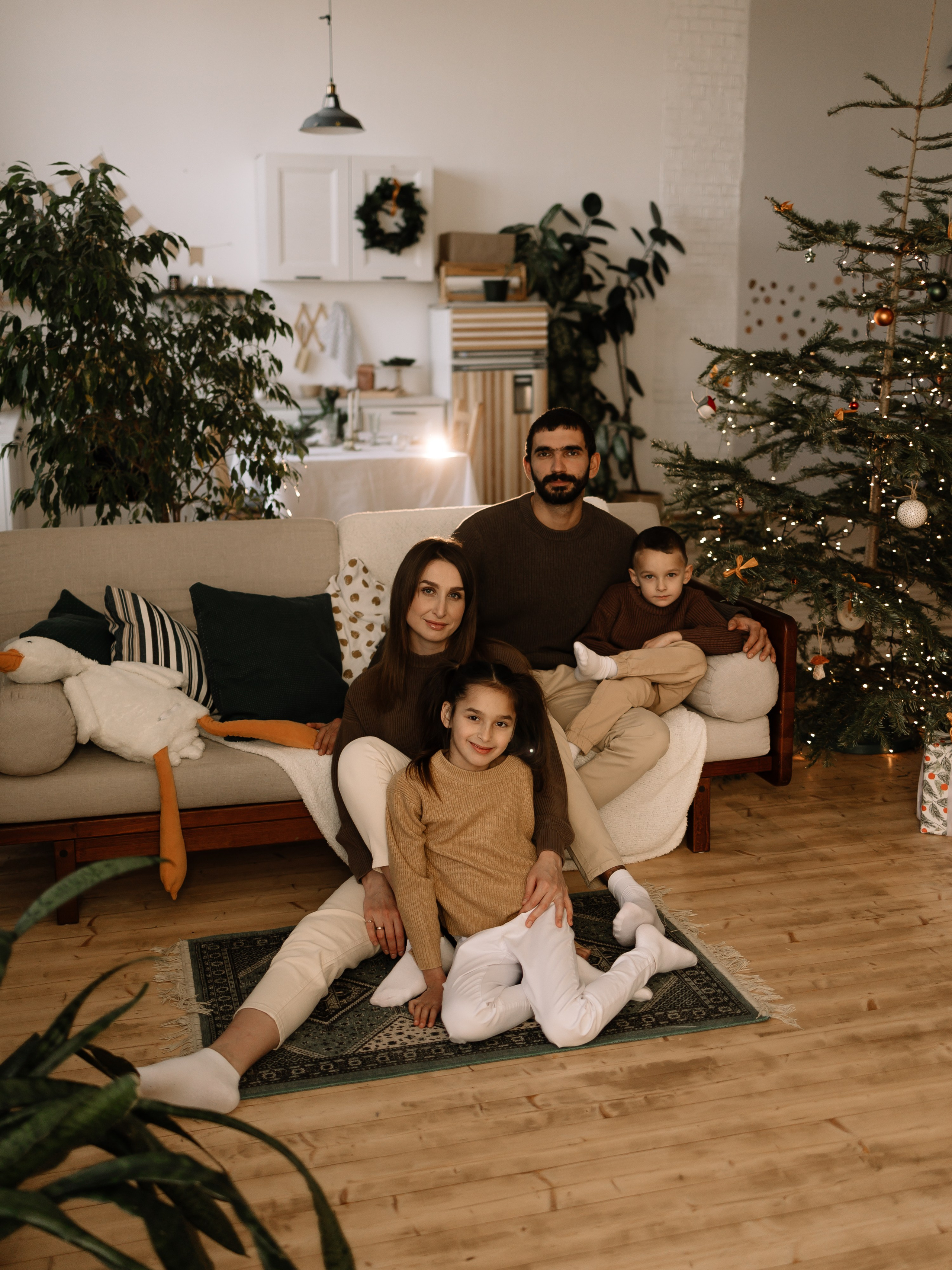 Новогодняя в «Loft Potolok» — 1. Семейный фотограф в Краснодаре Храмова Анна