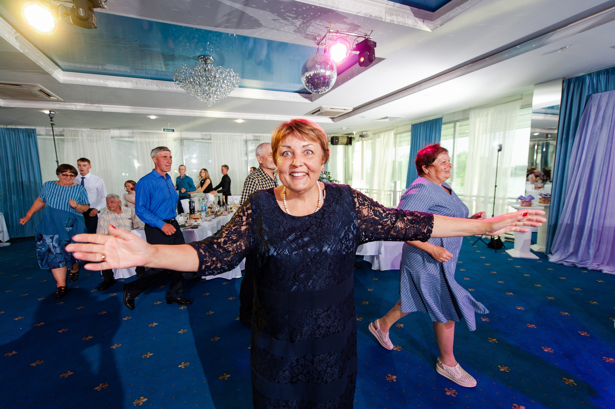 Свадебный и семейный фотограф в Омске Мормулев Михаил. Свадебный и семейный фотограф в Омске Мормулев Михаил