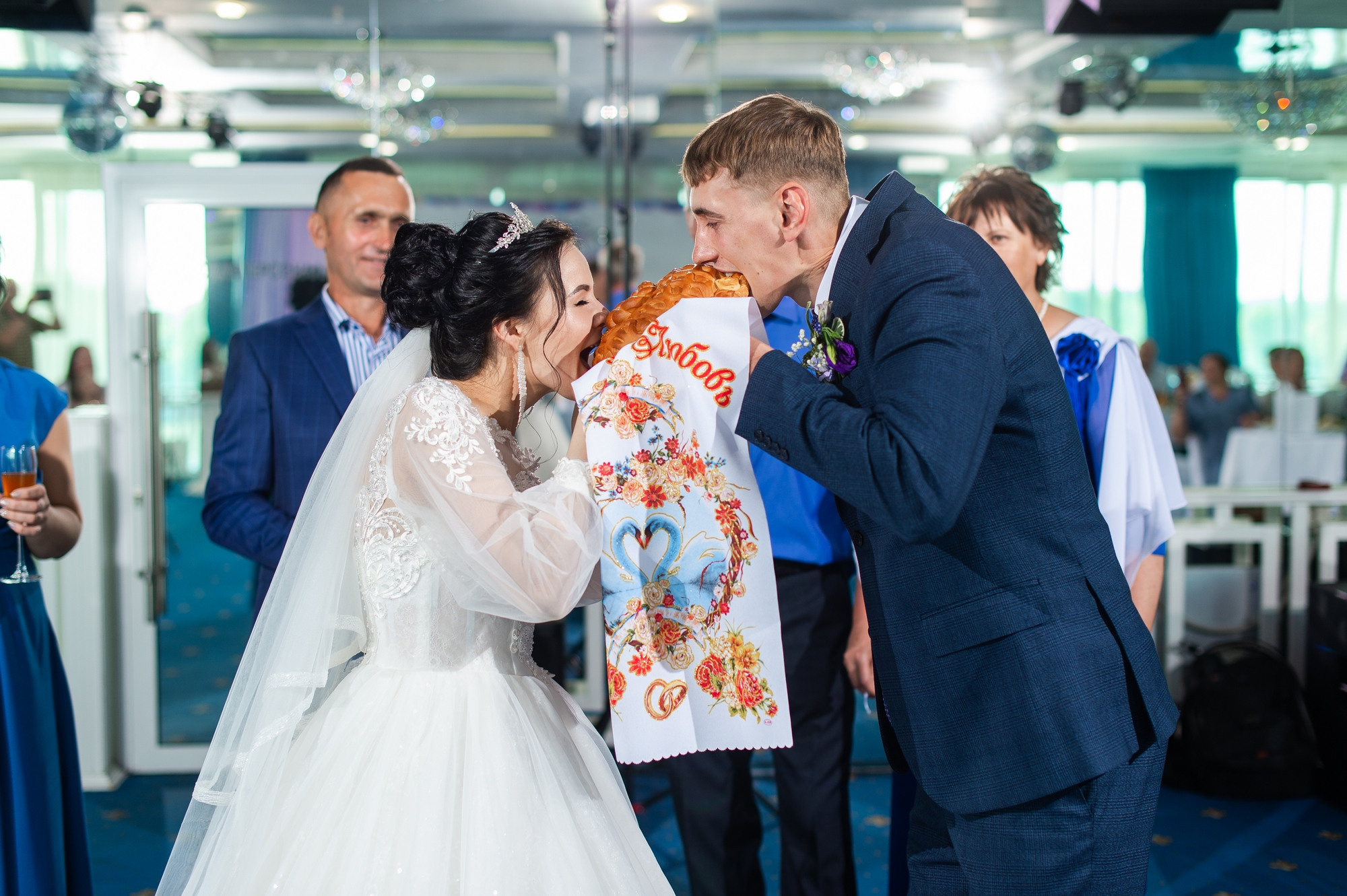 Свадебный и семейный фотограф в Омске Мормулев Михаил. Свадебный и семейный фотограф в Омске Мормулев Михаил