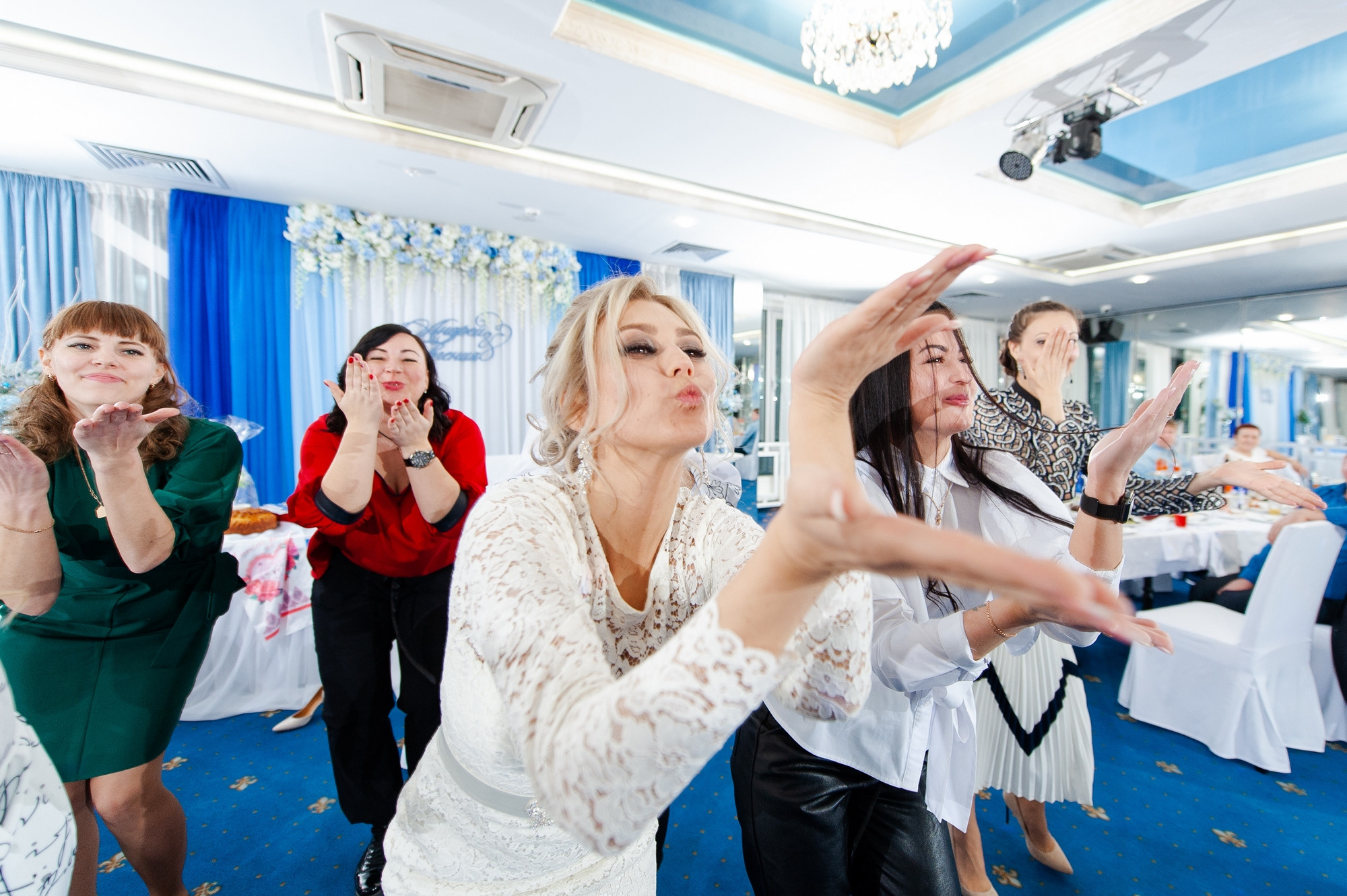 Свадебный и семейный фотограф в Омске Мормулев Михаил. Свадебный и семейный фотограф в Омске Мормулев Михаил