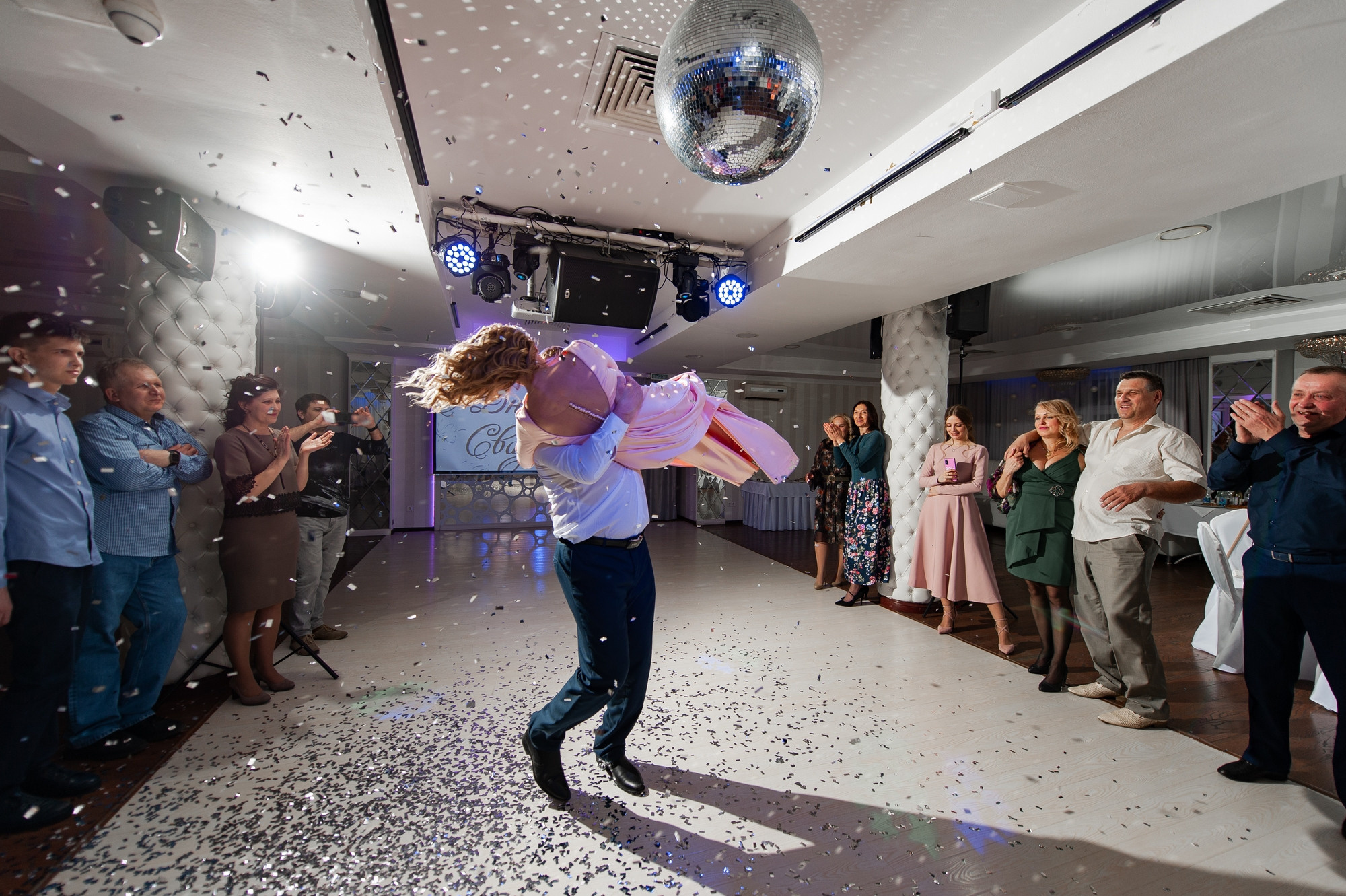 Свадебный и семейный фотограф в Омске Мормулев Михаил. Свадебный и семейный фотограф в Омске Мормулев Михаил