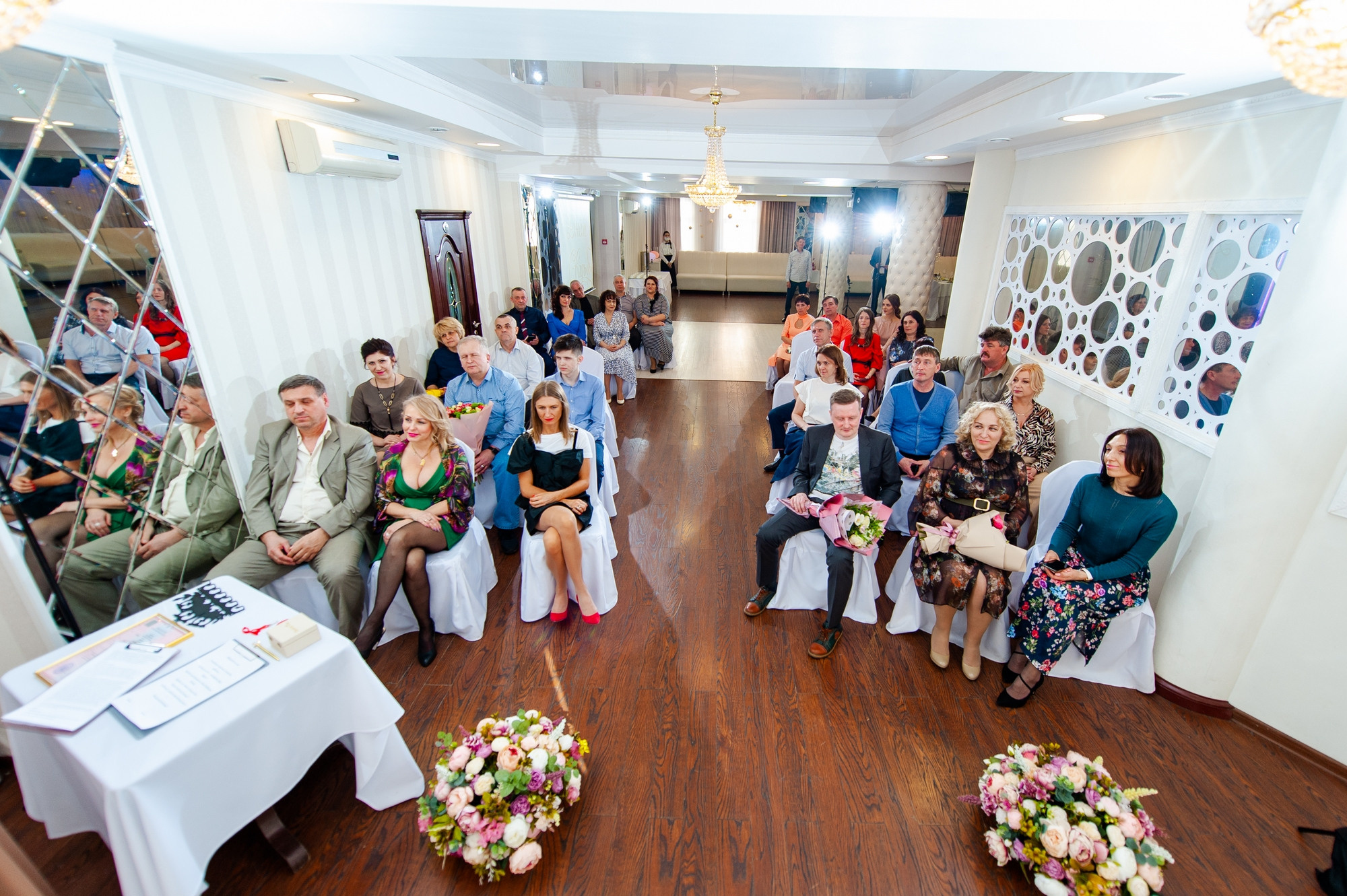 Свадебный и семейный фотограф в Омске Мормулев Михаил. Свадебный и семейный фотограф в Омске Мормулев Михаил