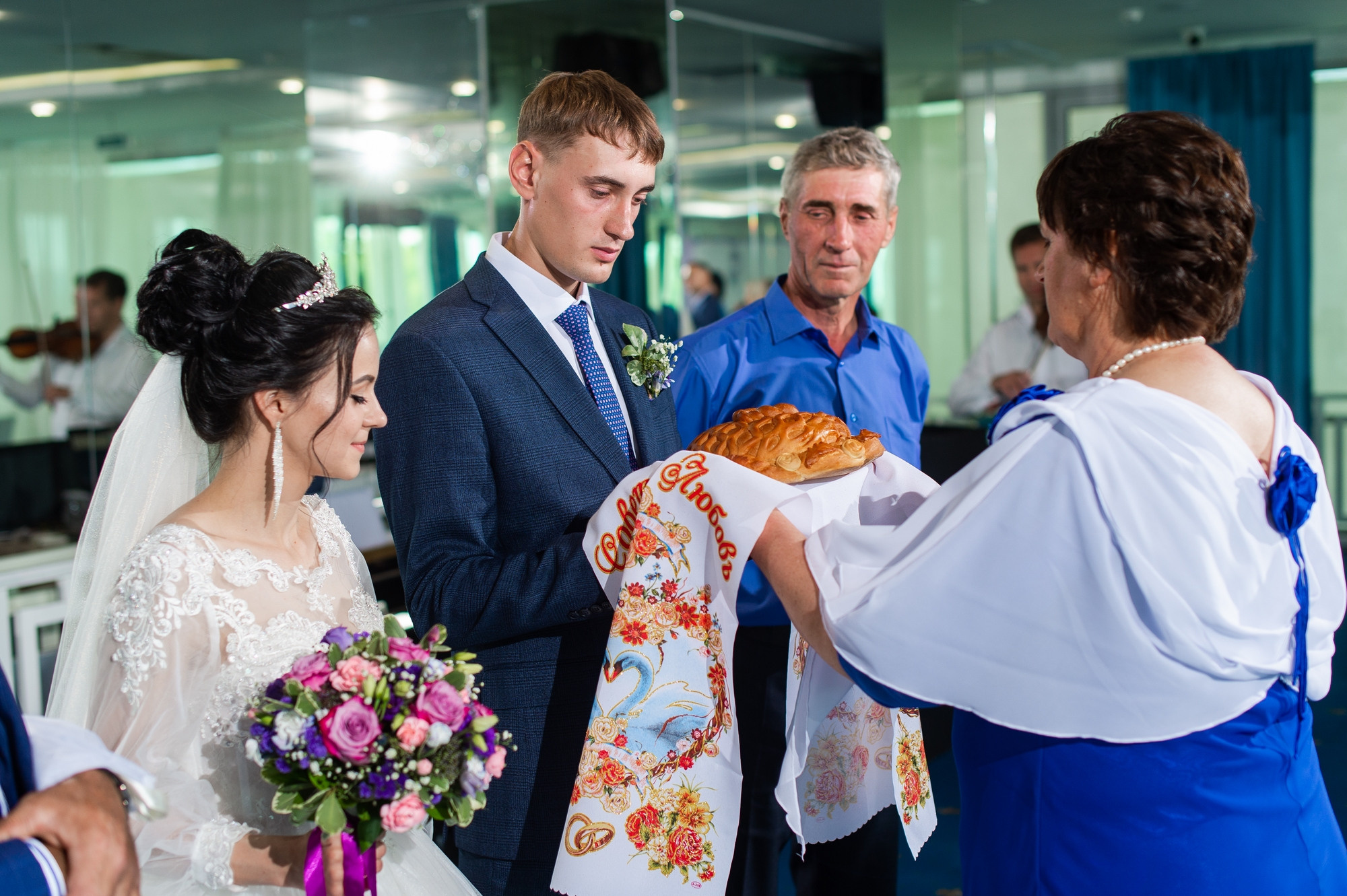 Свадебный и семейный фотограф в Омске Мормулев Михаил. Свадебный и семейный фотограф в Омске Мормулев Михаил
