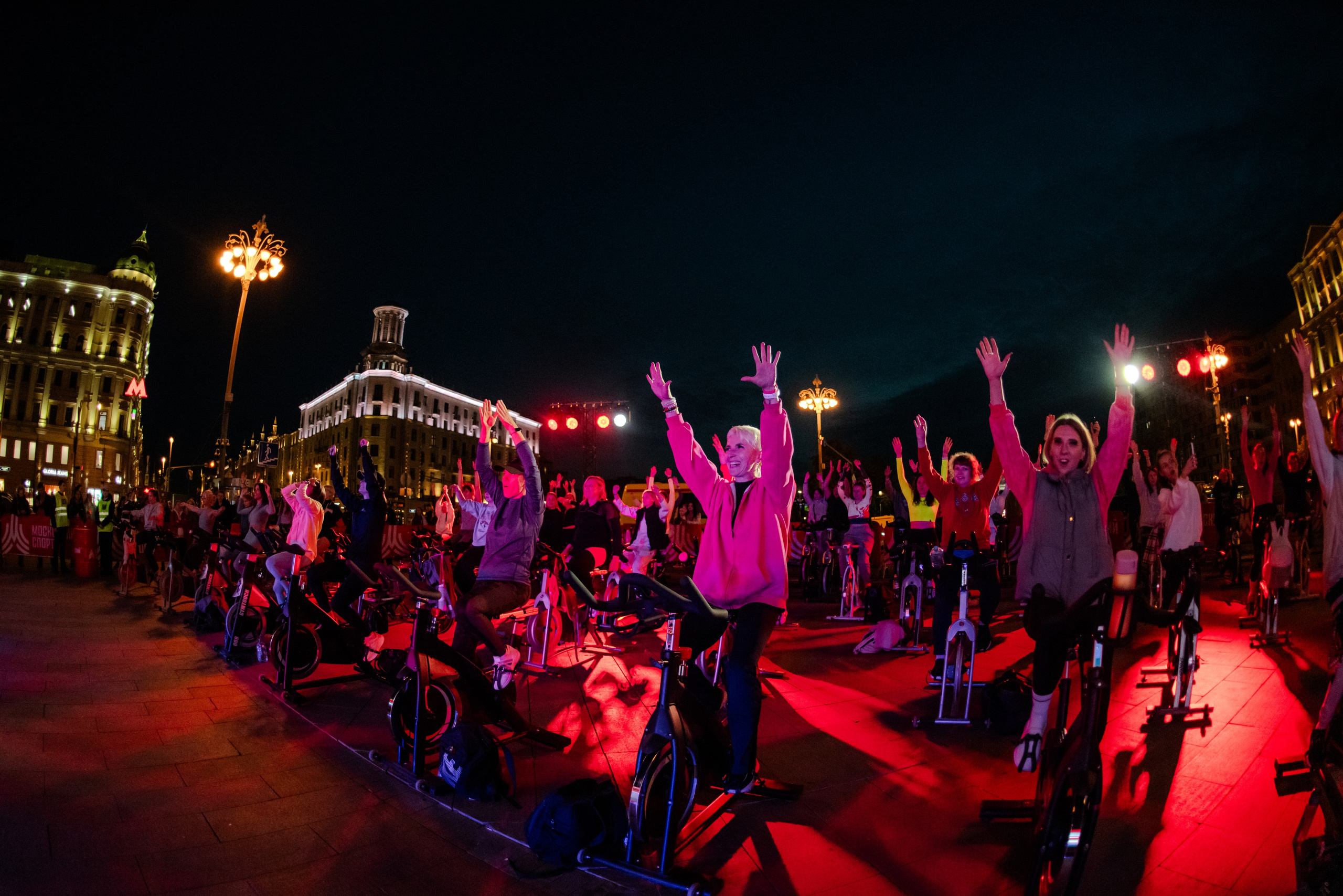 Ночь СПОРТА. ДИНА МИХНЕВА спортивный фотограф Москва