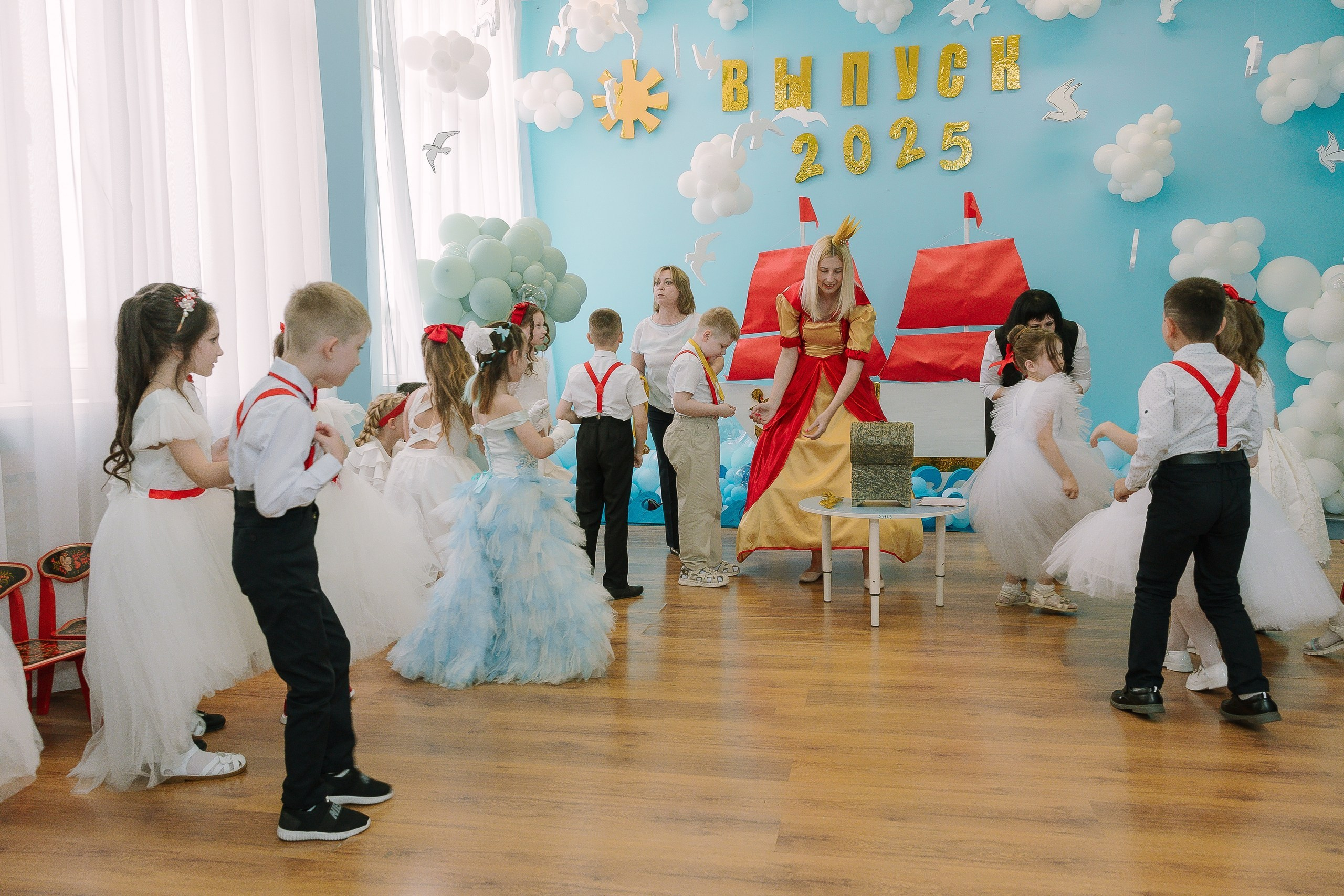 Выпускной 10 ДС. Выпускные альбомы Натальи Бутко: Новороссийск, Анапа, Геленджик