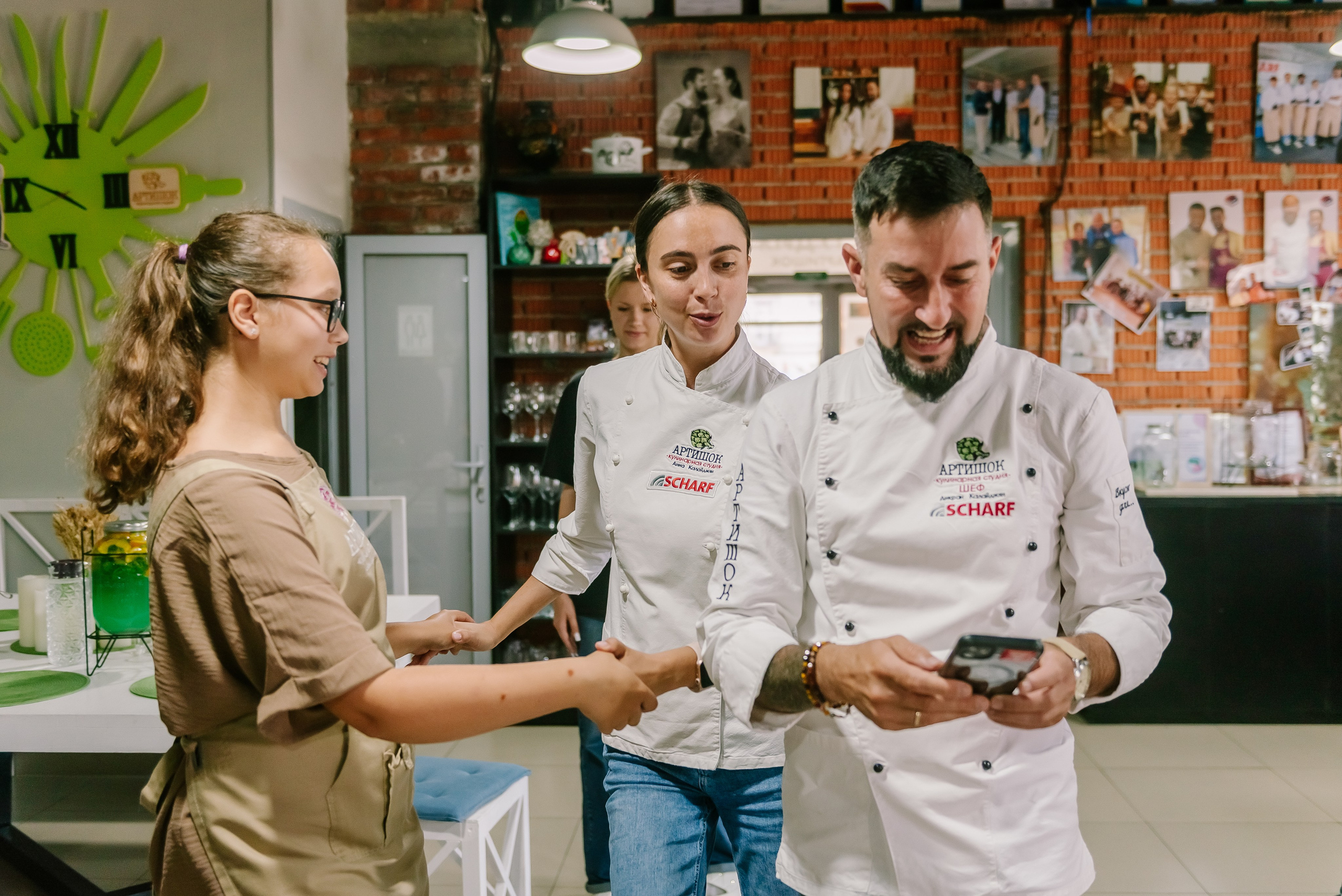 Инклюзивная кухня добра в Артишок 30. 07.35. Детский фотограф, семейный фотограф и репортажи в Кемерово