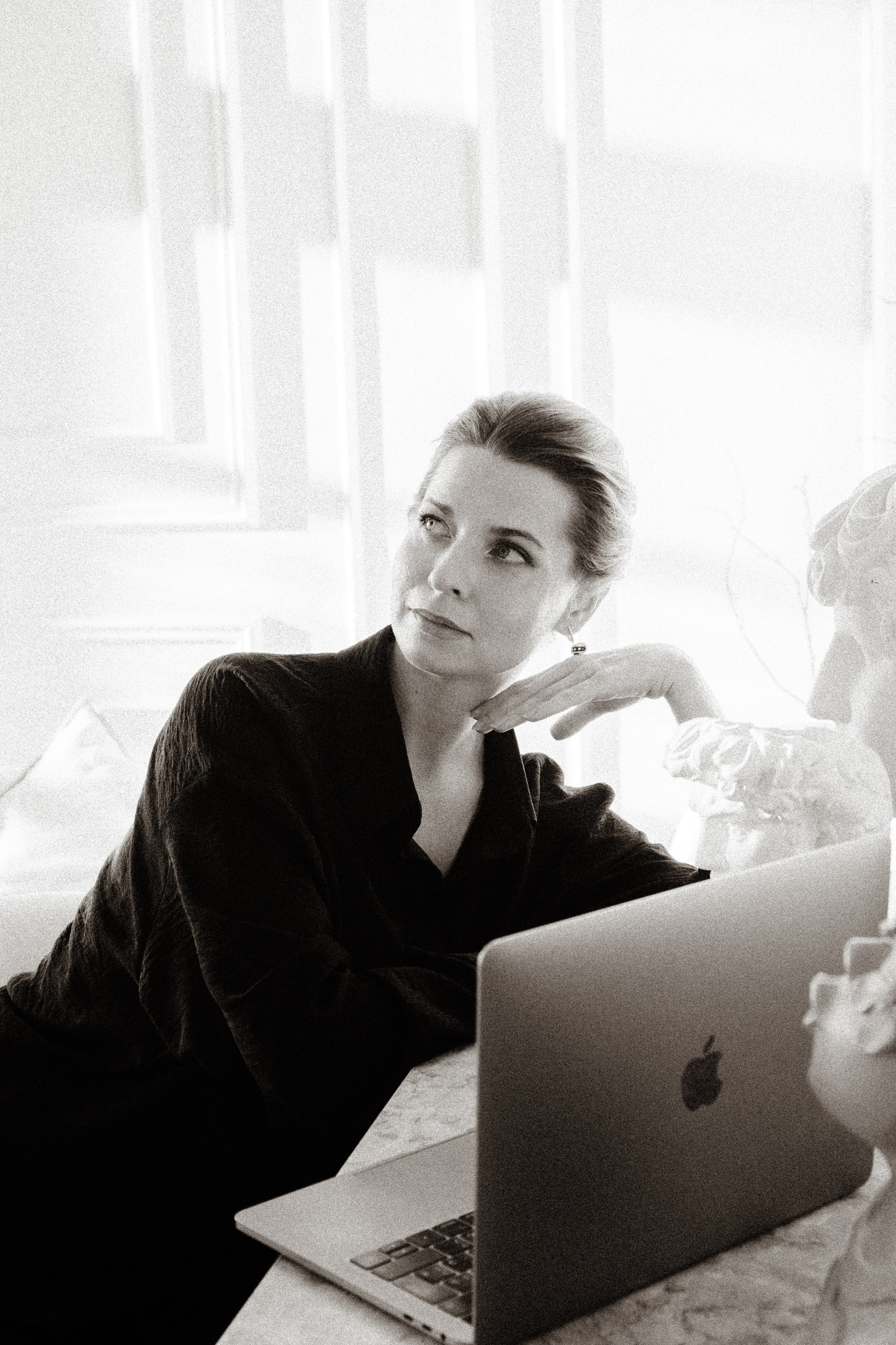 ФОТОСЕСИИЯ В СТУДИИ ДЛЯ ДЕВУШКИ ПСИХОЛОГА. Профессиональный фотограф, Санкт-Петербург — Виктория Богомолова