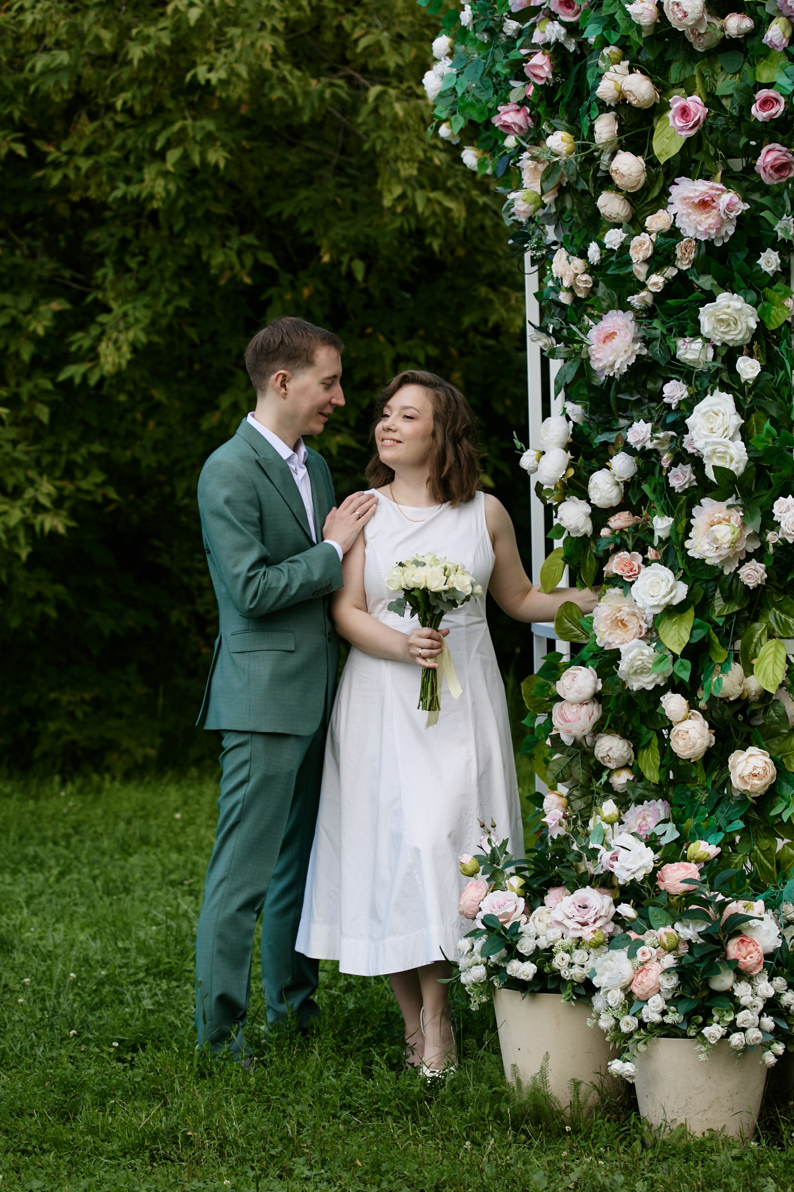 Анонс, свадебная съёмка Александра и Анастасии. Роспить — дворец каря Алексея Михайловича в парке Коломенское, прогулка Коломенское. Фотограф и свадебный фотограф в Москве