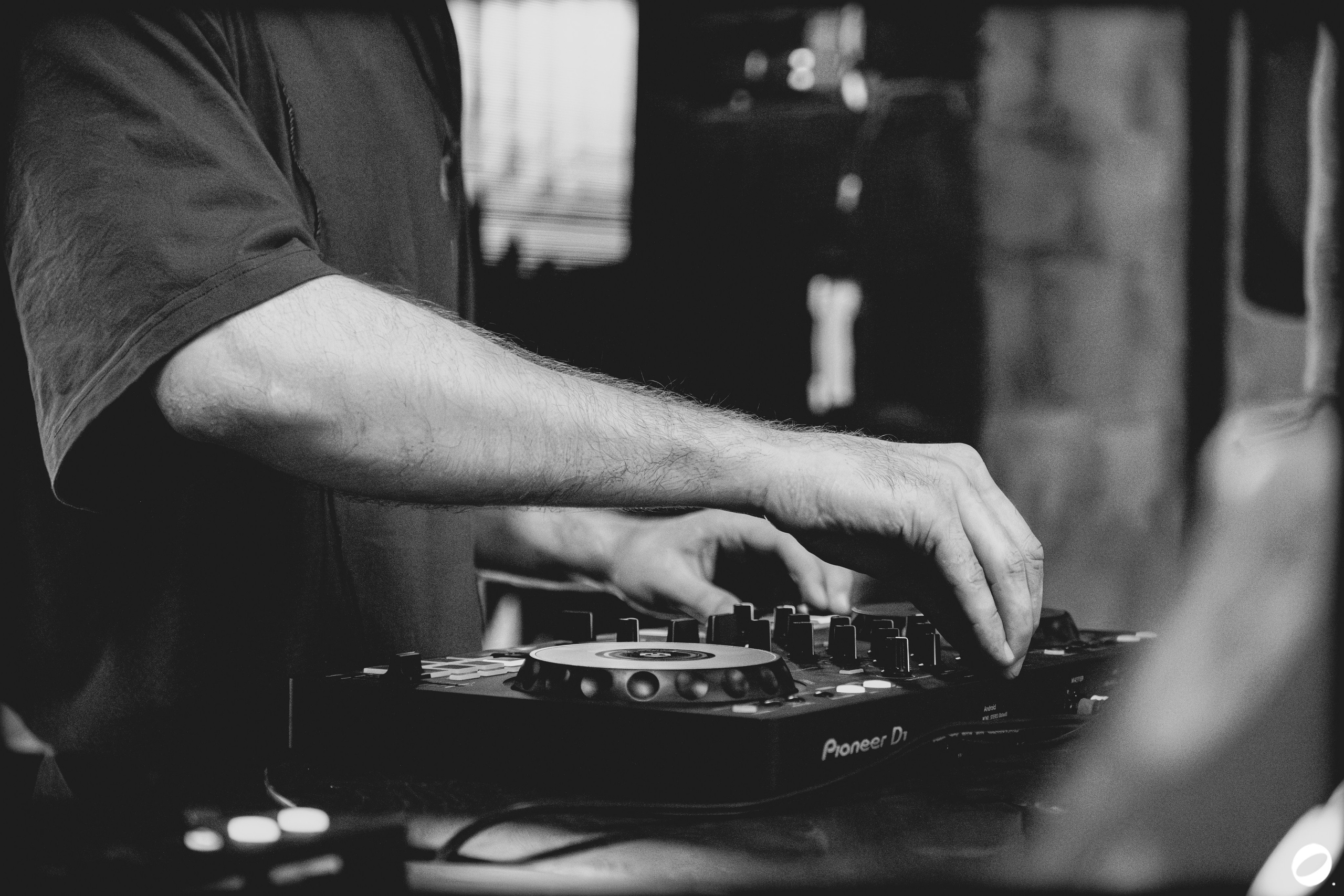 ODD.CLUB 04/04 (@youlovebu). Соня бу тебя сфоткала