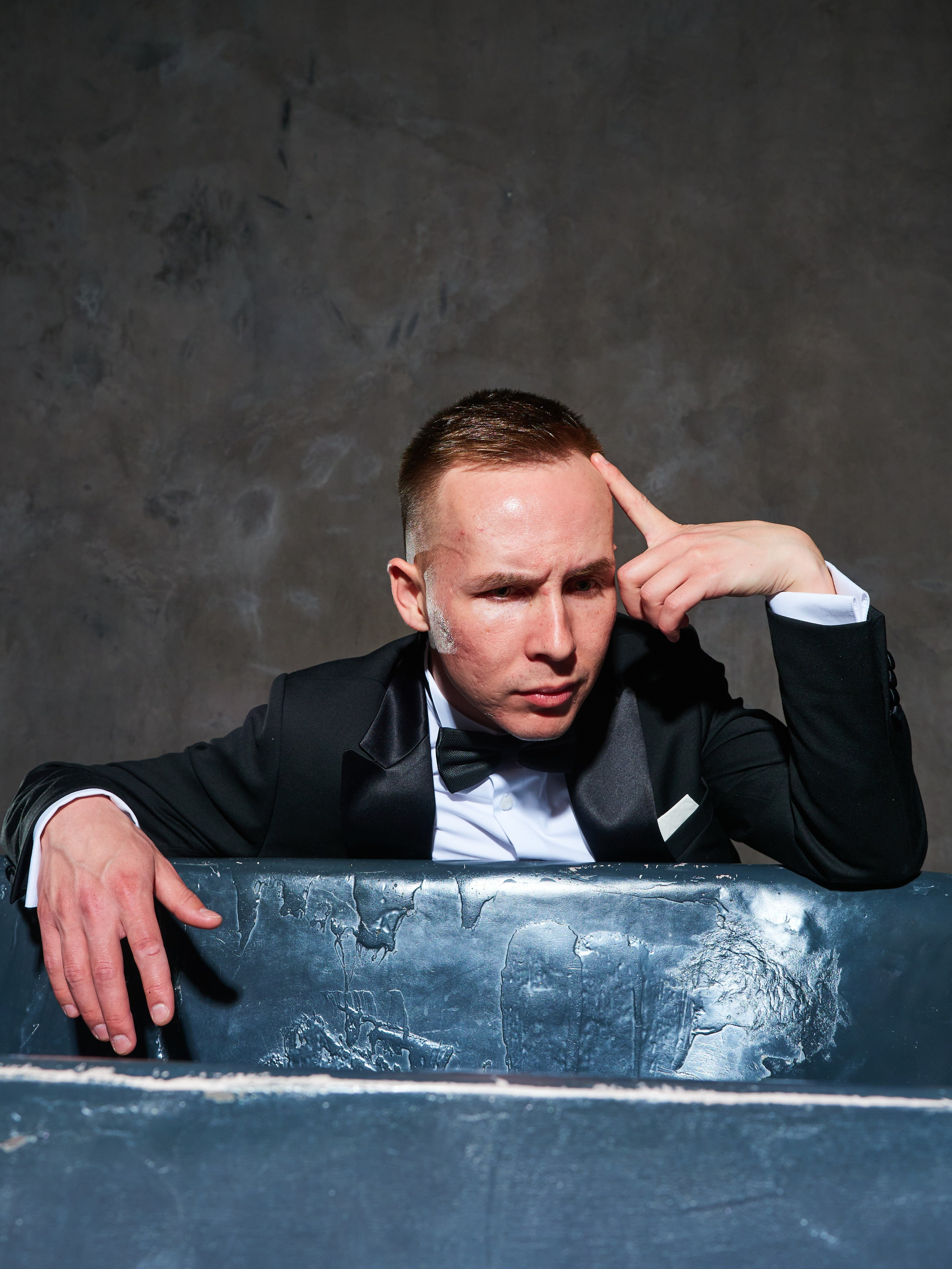 Игорь (ведущий). Главная