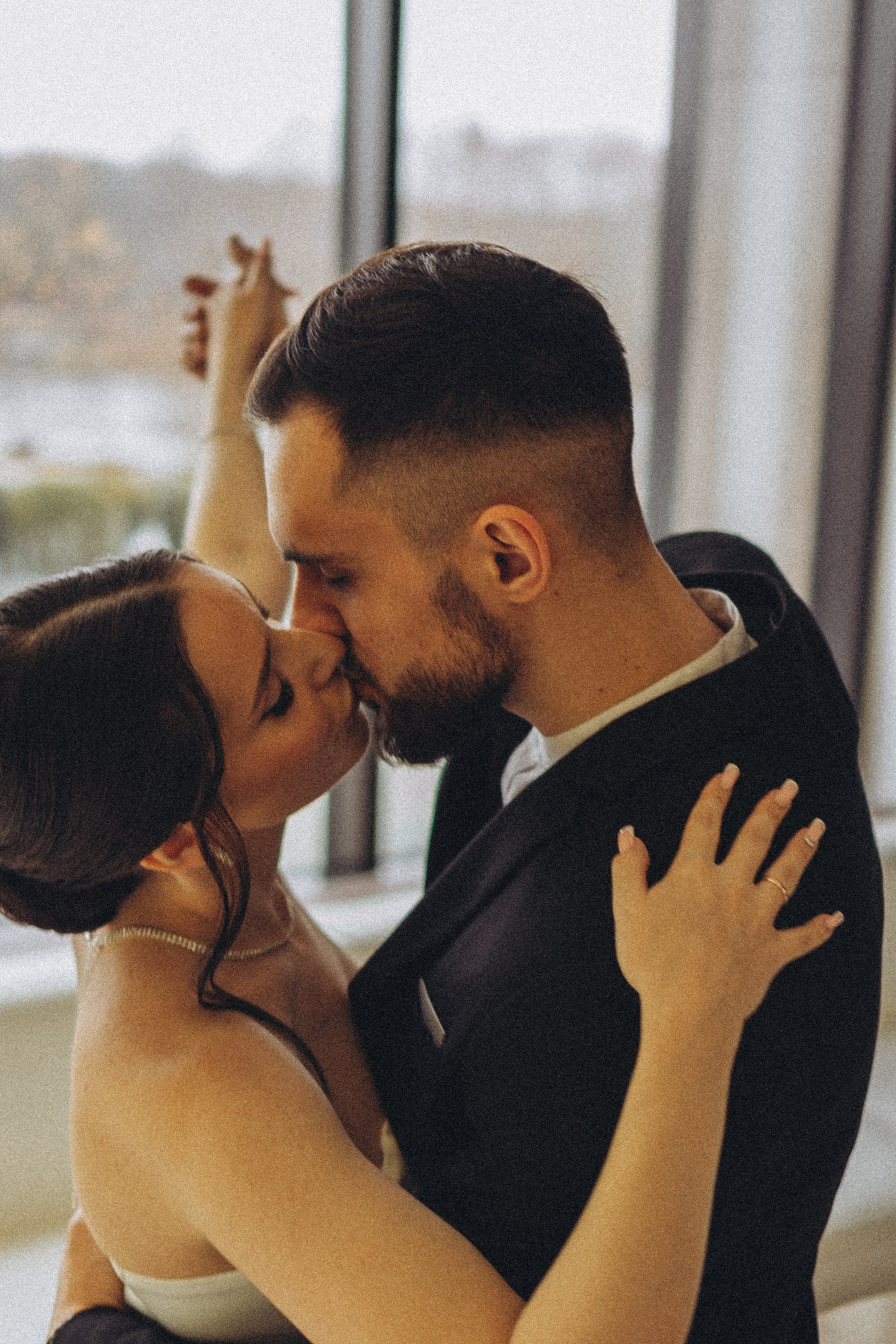 СВАДЕБНАЯ СЬЕМКА СБОРОВ ЖЕНИХА И НЕВЕСТЫ В ОТЕЛЕ И ТАКЖЕ ФОТОСЕССИИЯ В ОТЕЛЕЕ МЕГАПОЛИС БРЯНСК. Профессиональный фотограф, Санкт-Петербург — Виктория Богомолова