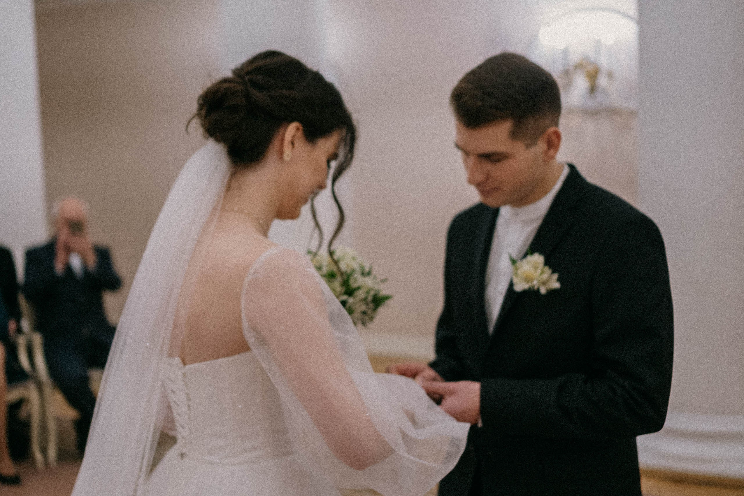 СВАДЕБНАЯ СЬЕМКА ПАРЫ В ГОРОДЕ ПУШКИН В ПАРКЕ ЕКАТЕРИНЕНСКОМ В НОЯБРЕ. Профессиональный фотограф, Санкт-Петербург — Виктория Богомолова