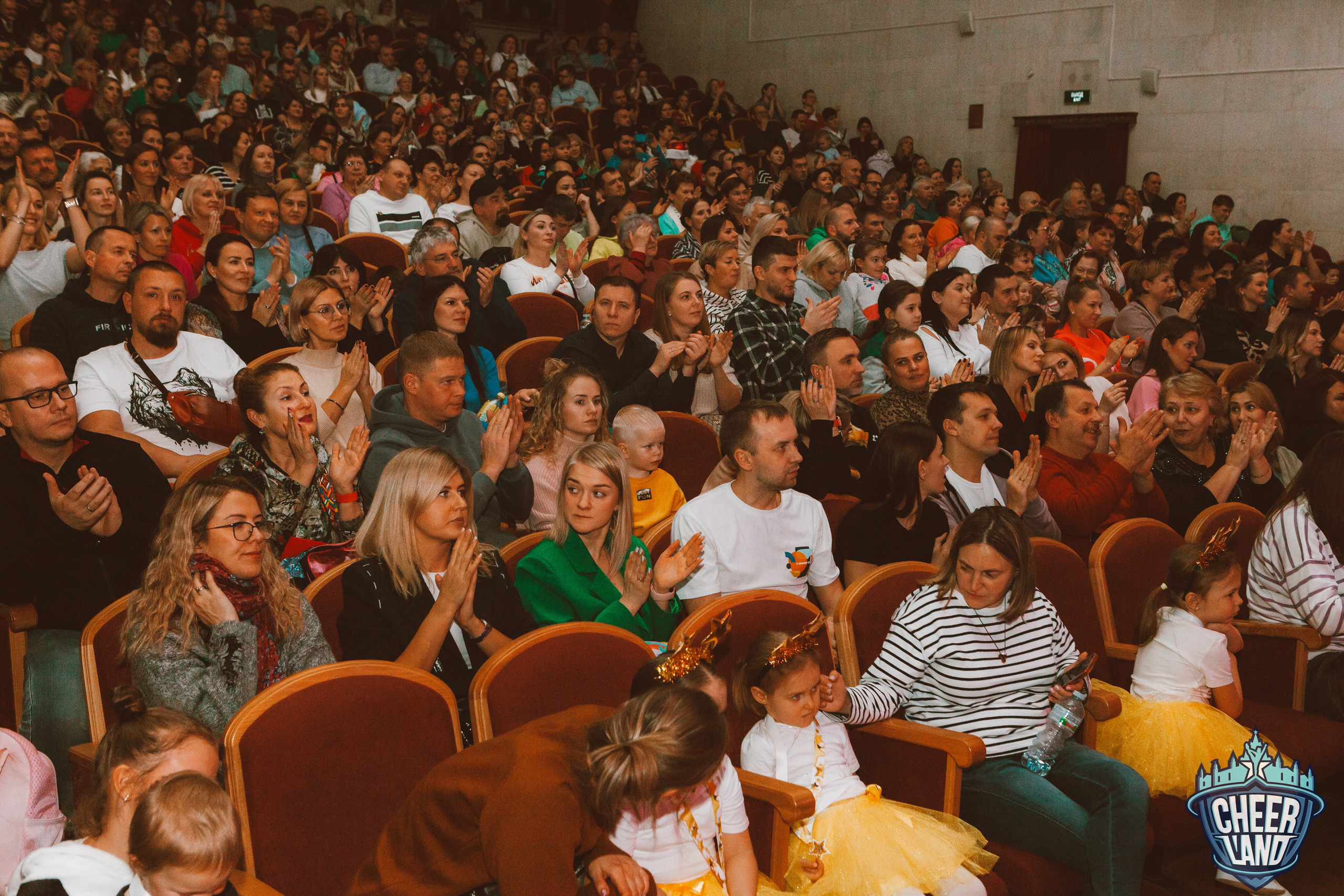 КОСМИЧЕСКОЕ НОВОГОДНЕЕ ПУТЕШЕСТВИЕ «CHEER LAND». Репортажный, семейный, свадебный, портретный фотограф