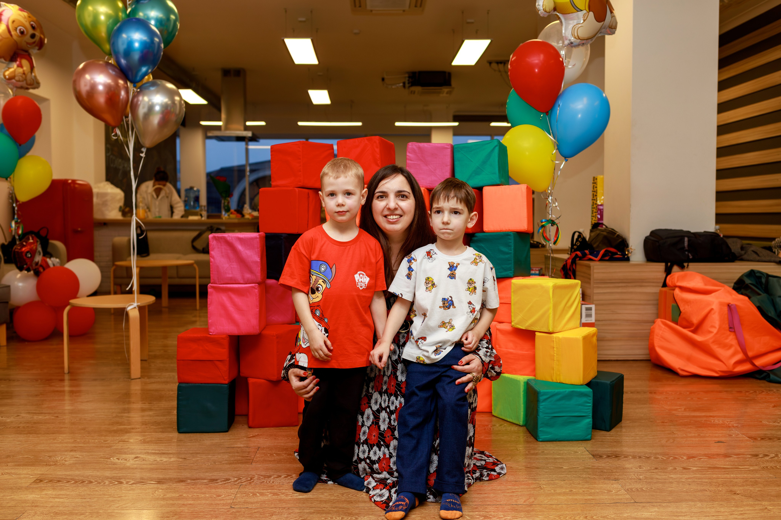 День рождения Ильи в Лифт лофт. Семейный и детский фотограф в Краснодаре Ирина Лаврецкая