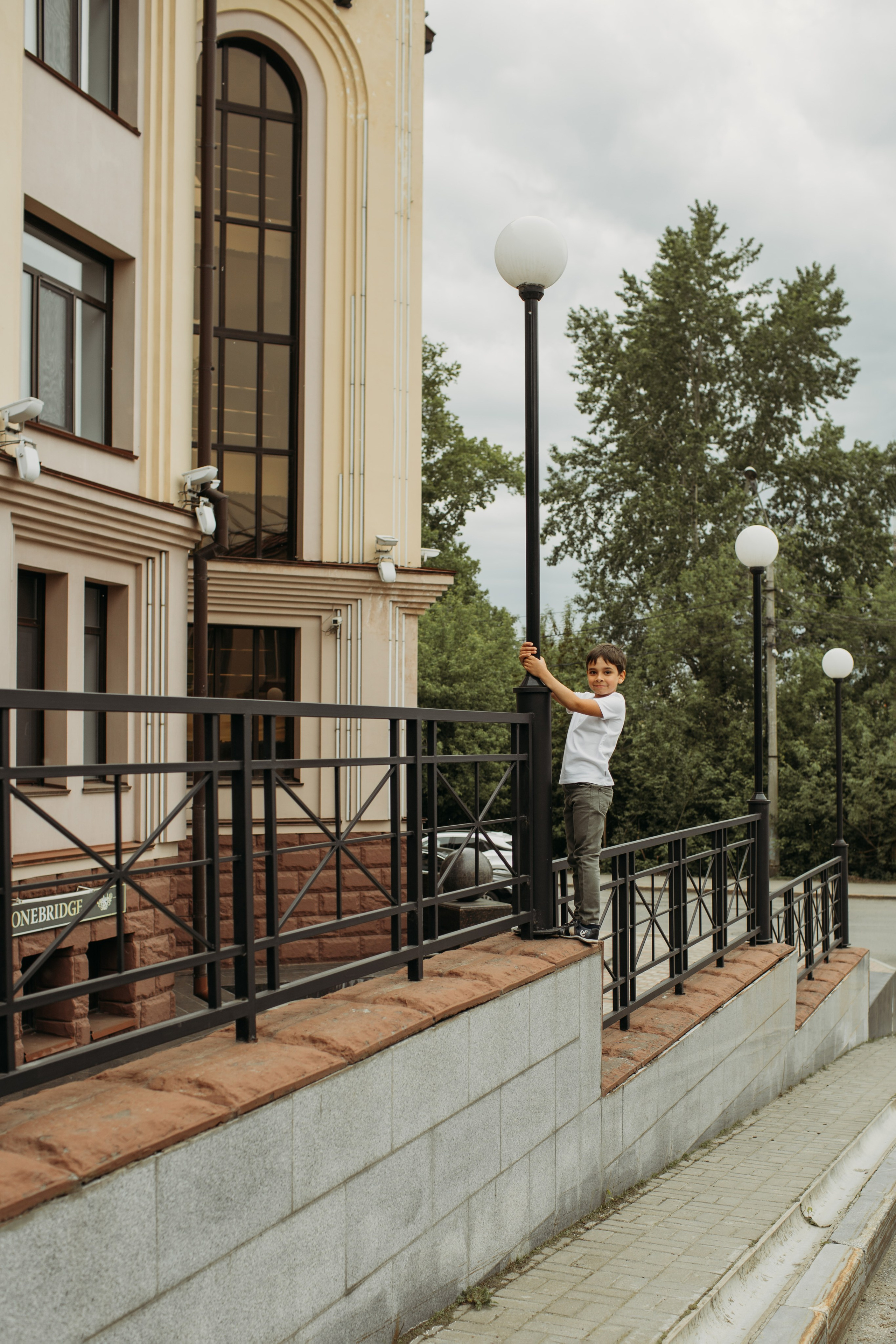 Амина, Малик, Юля, Сахиб. Семейный фотограф Томск