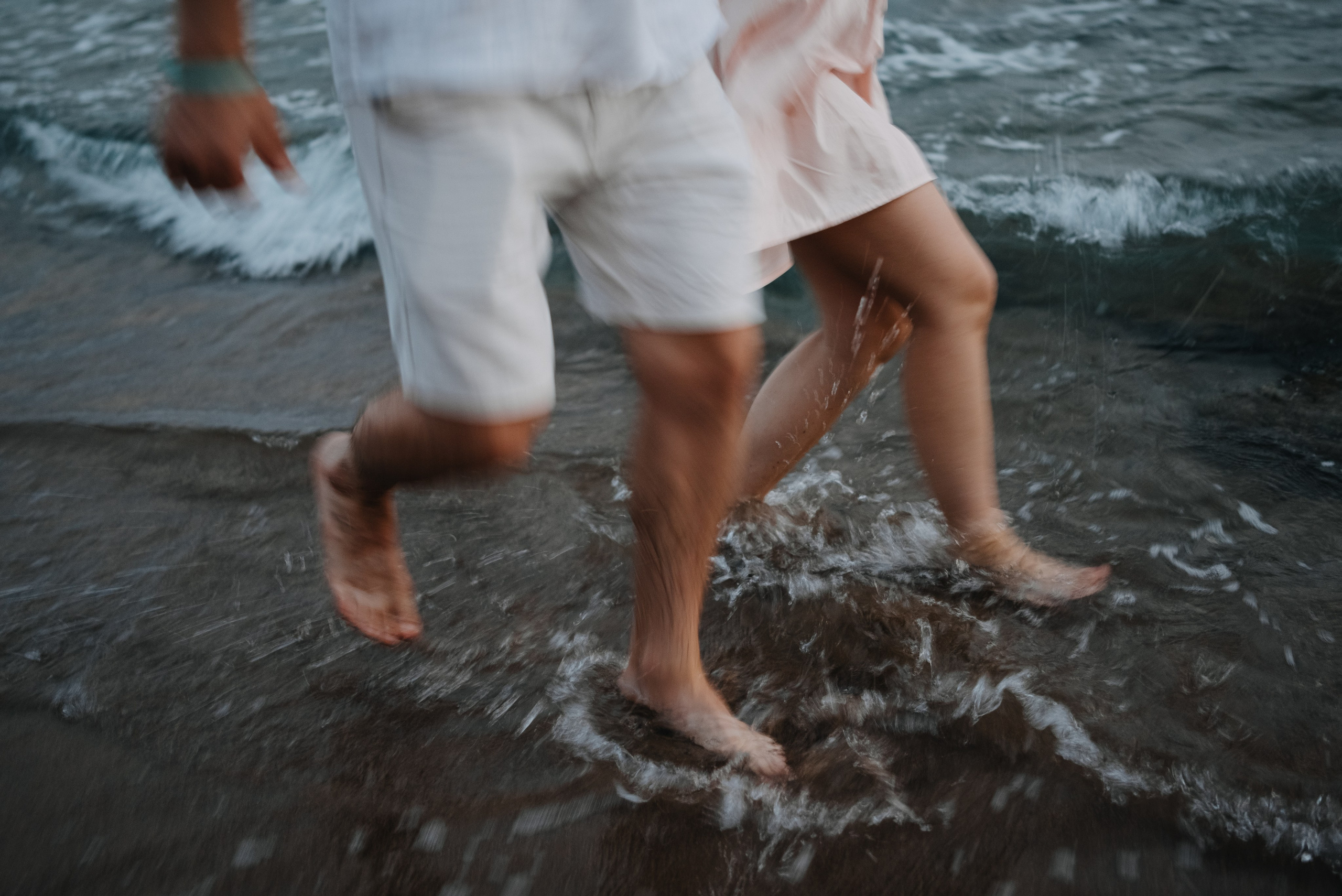 Съемка пары на море. Портретный и свадебный фотограф в Тбилиси • xeniqo