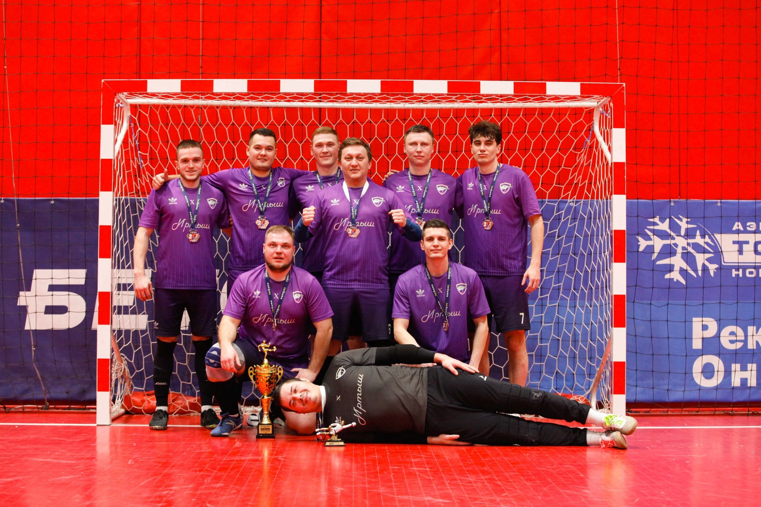 ФУТБОЛ. Фото. Спортивный фотограф, трансляция, звук и свет в Новосибирске